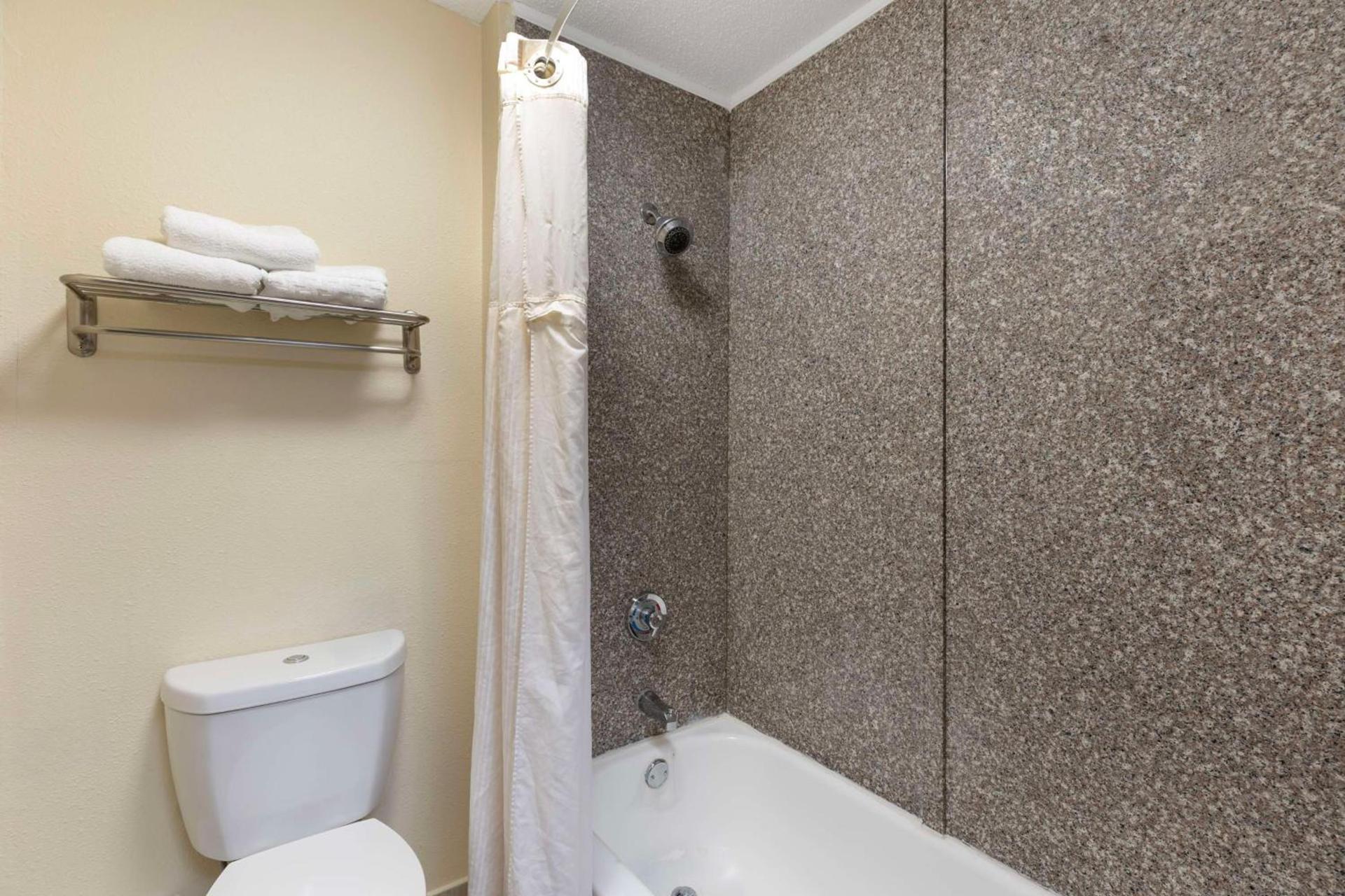 Best Western St. Louis Inn photo 15