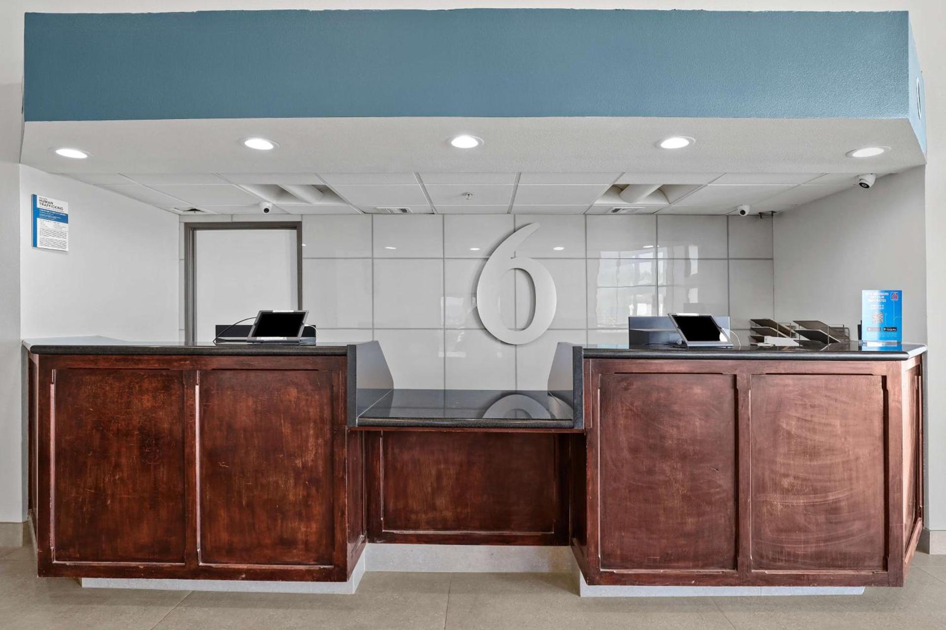 Studio 6 Suites Perris, CA photo 2