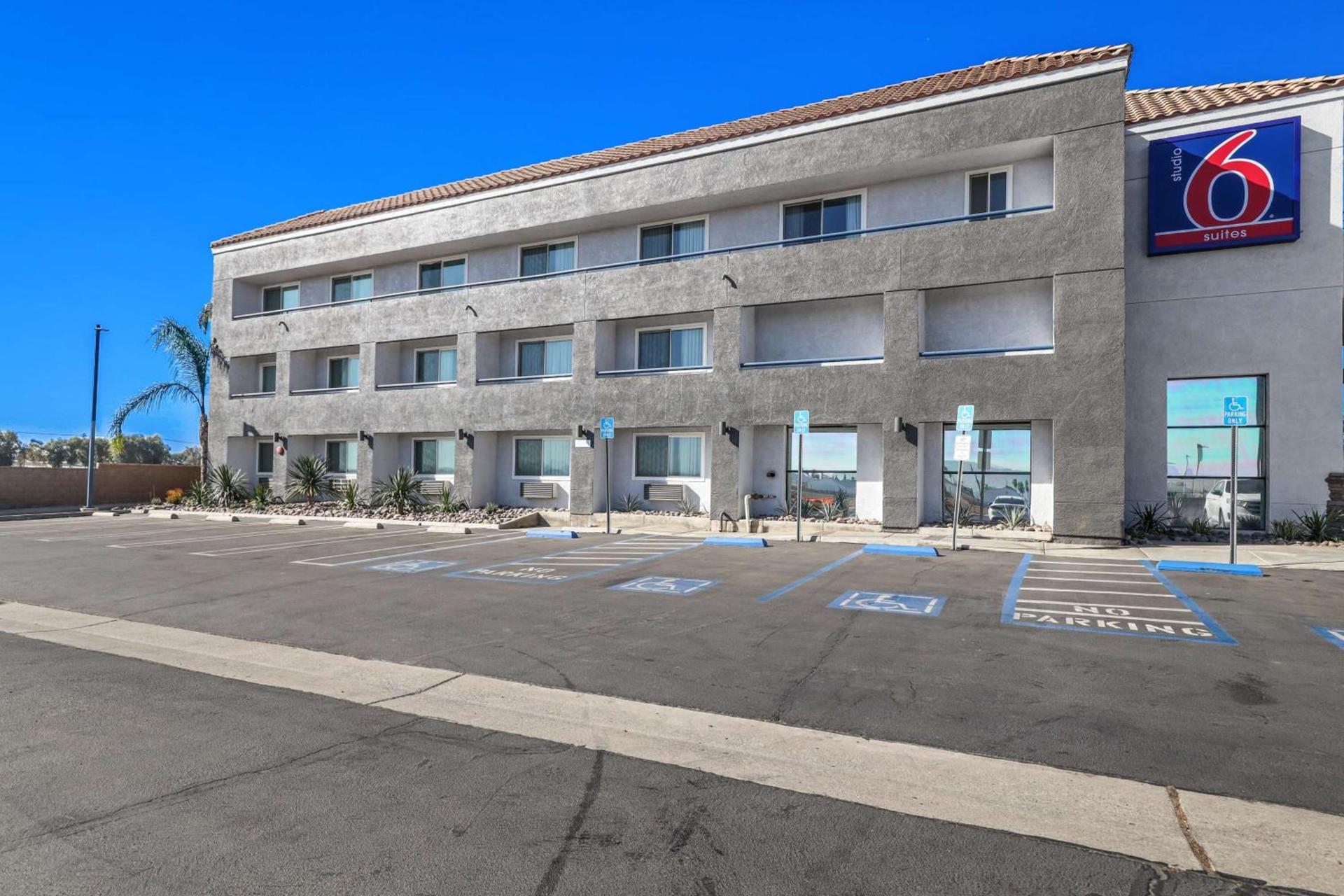 Studio 6 Suites Perris, CA photo 3