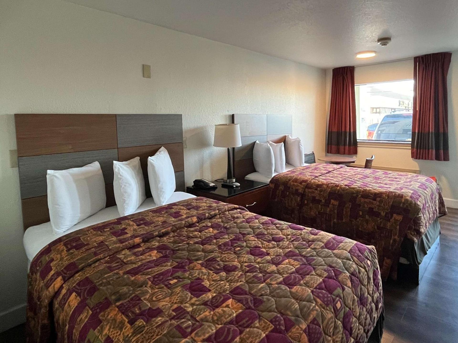 Motel 6 Classic Galveston, TX Beach-Seawall photo 26
