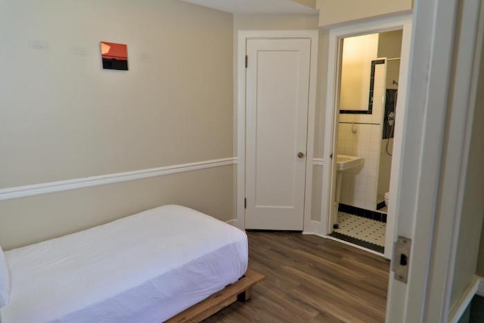 Hotel Leo photo 59