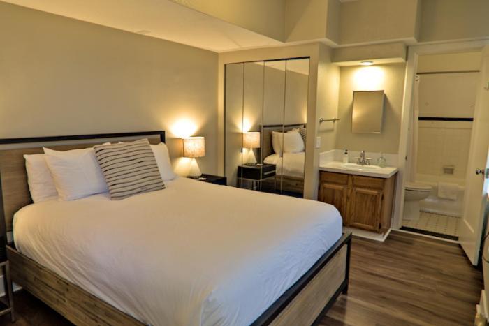 Hotel Leo photo 48