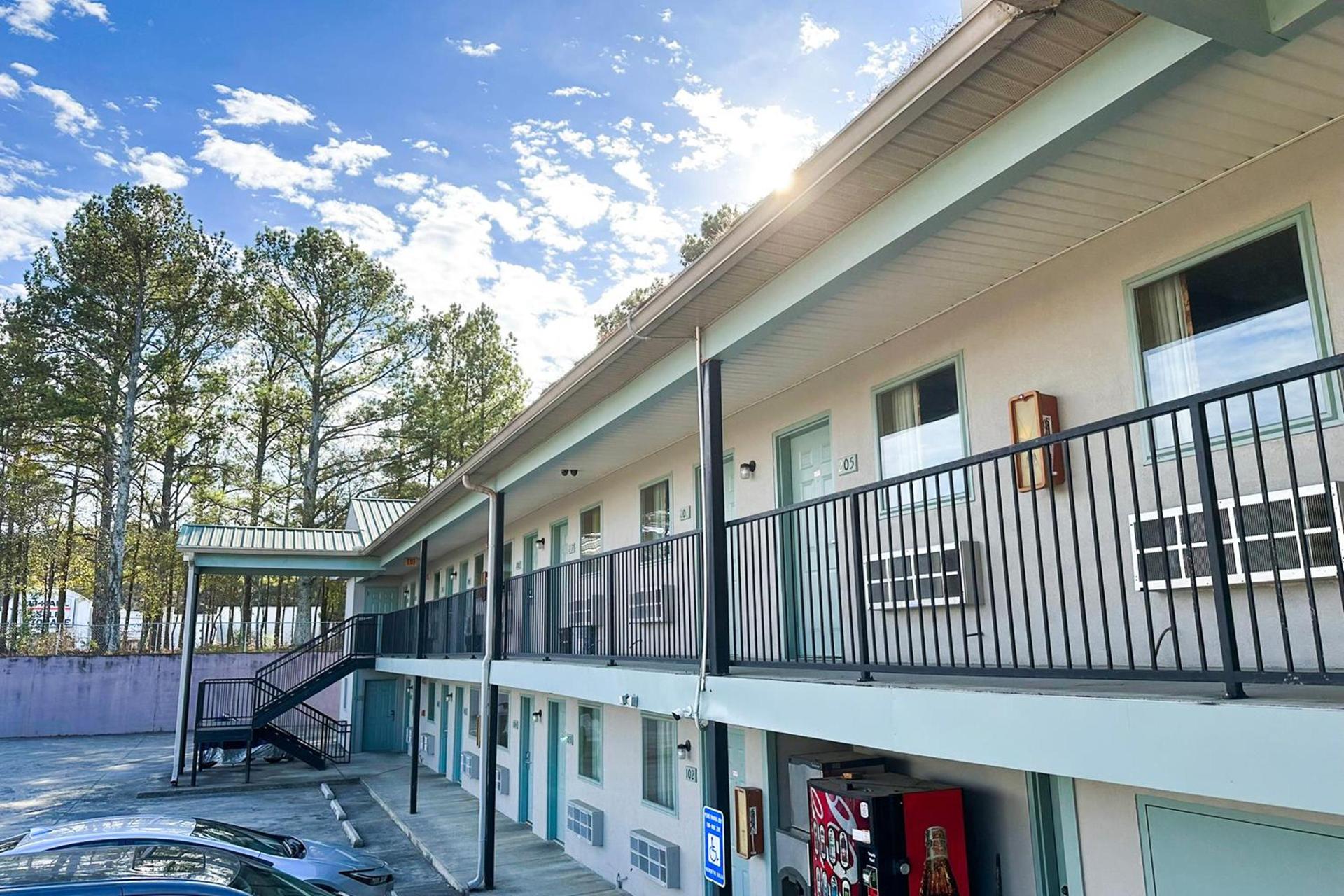Garden Inn & Suites photo 30