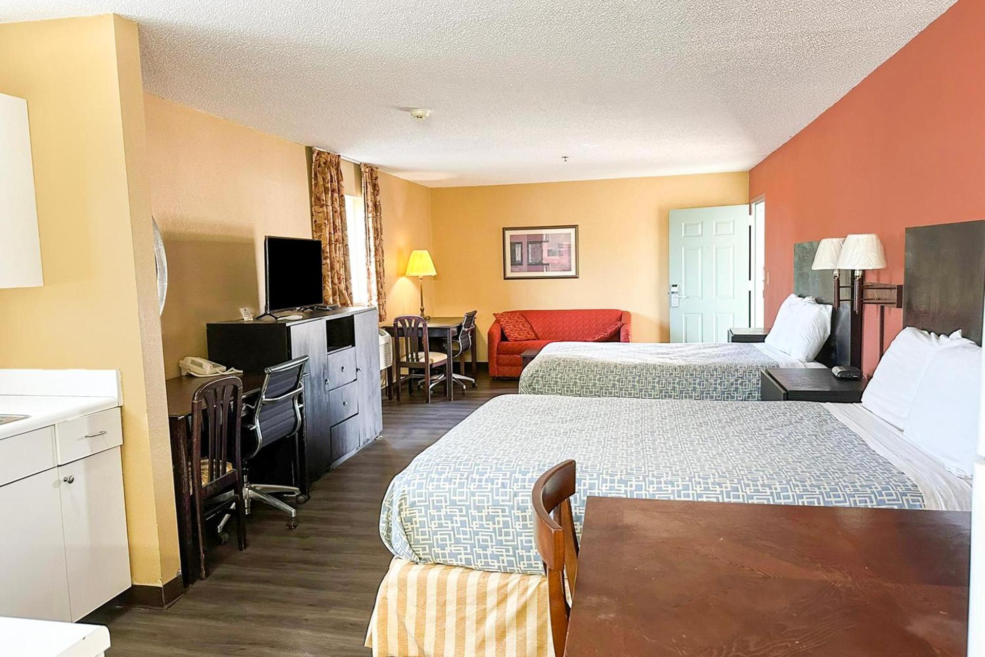 Garden Inn & Suites photo 9
