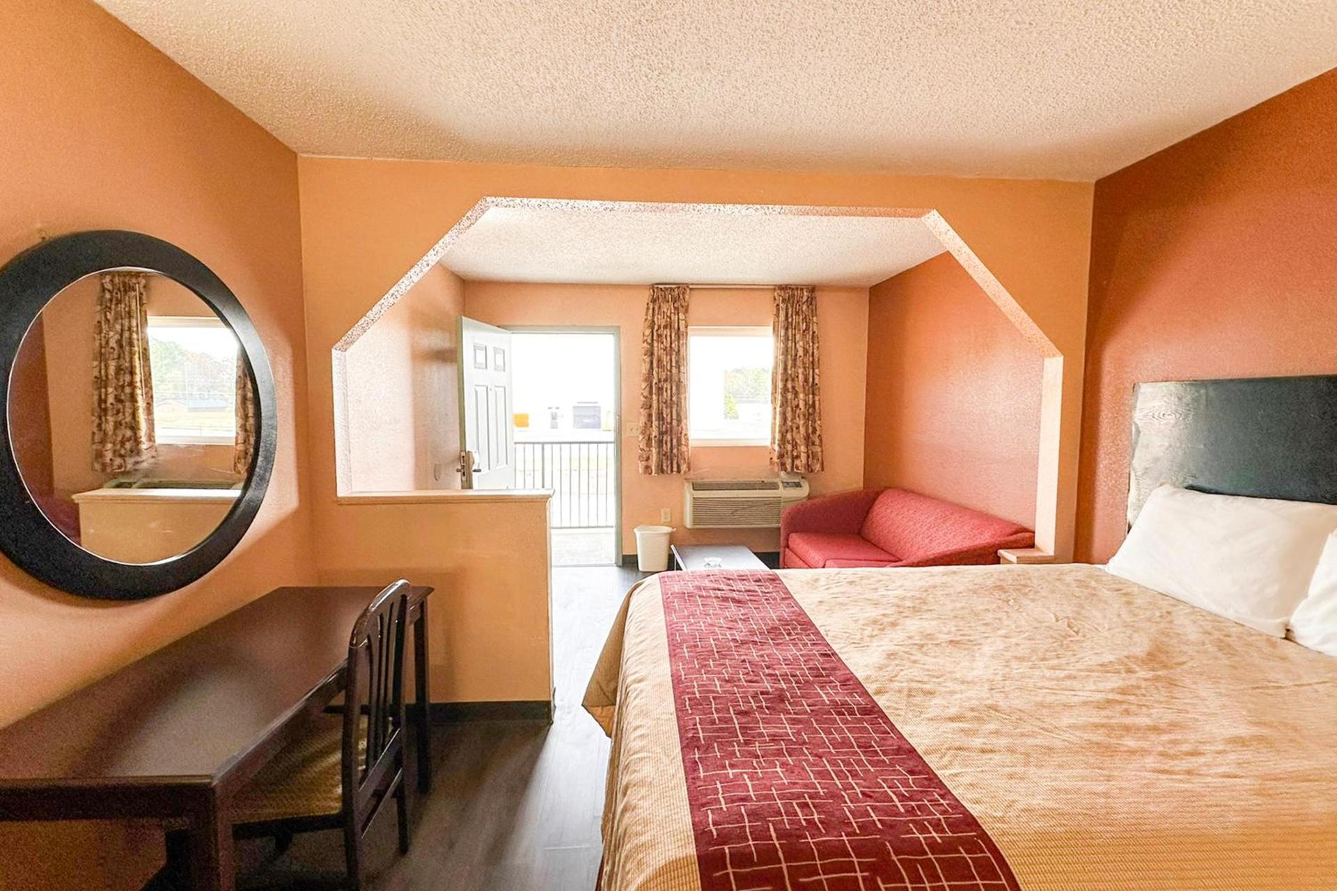 Garden Inn & Suites photo 51