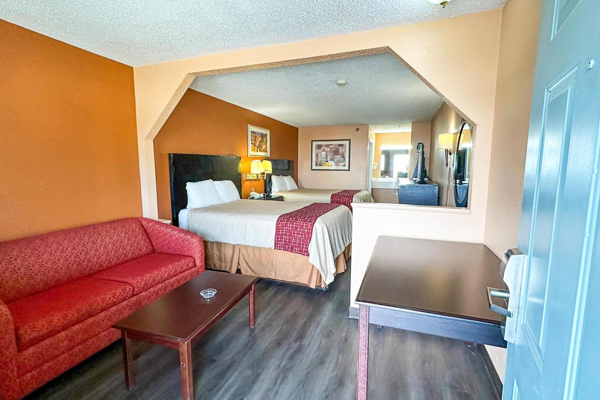 Garden Inn & Suites photo 56