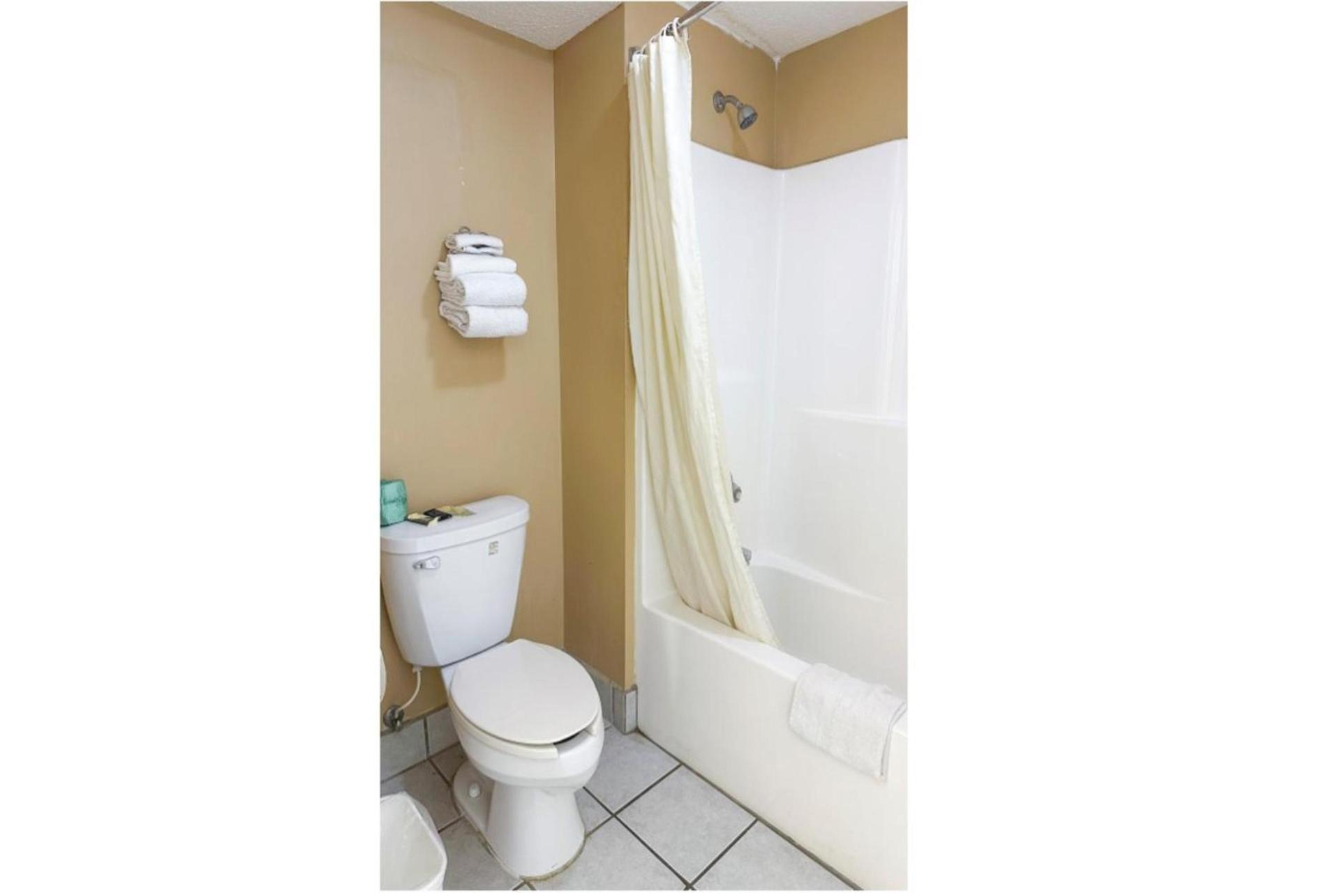 Garden Inn & Suites photo 69