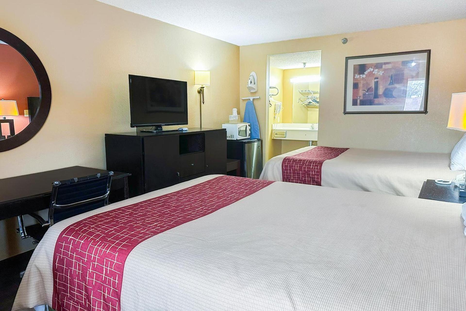 Garden Inn & Suites photo 67