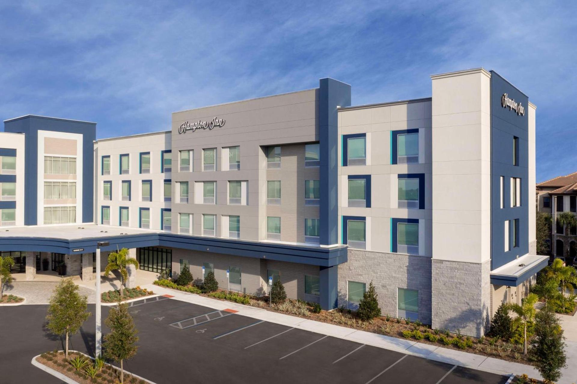 Hampton Inn Orlando Southeast Nona photo 1