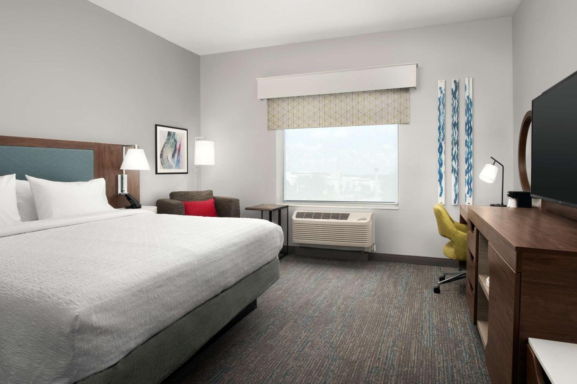 Hampton Inn Orlando Southeast Nona photo 24