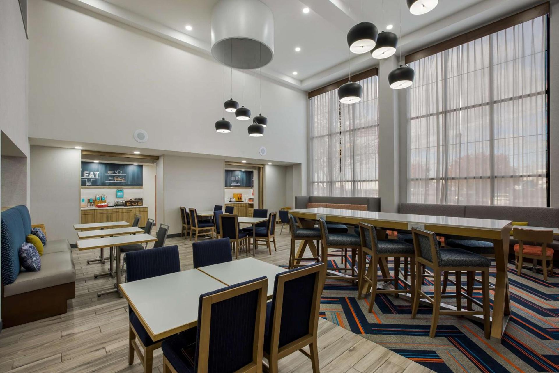 Hampton Inn Linden photo 5