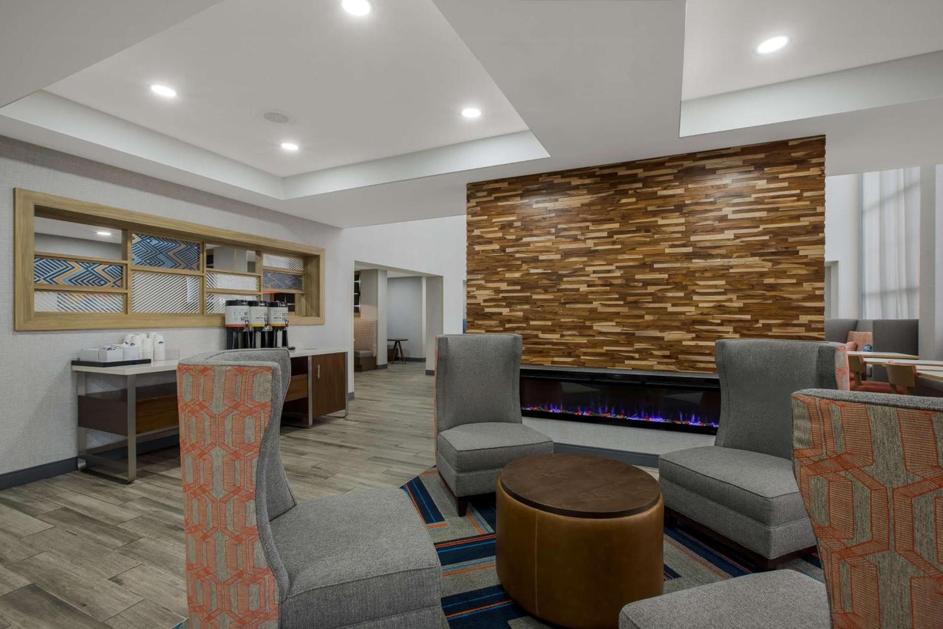 Hampton Inn Linden photo 6