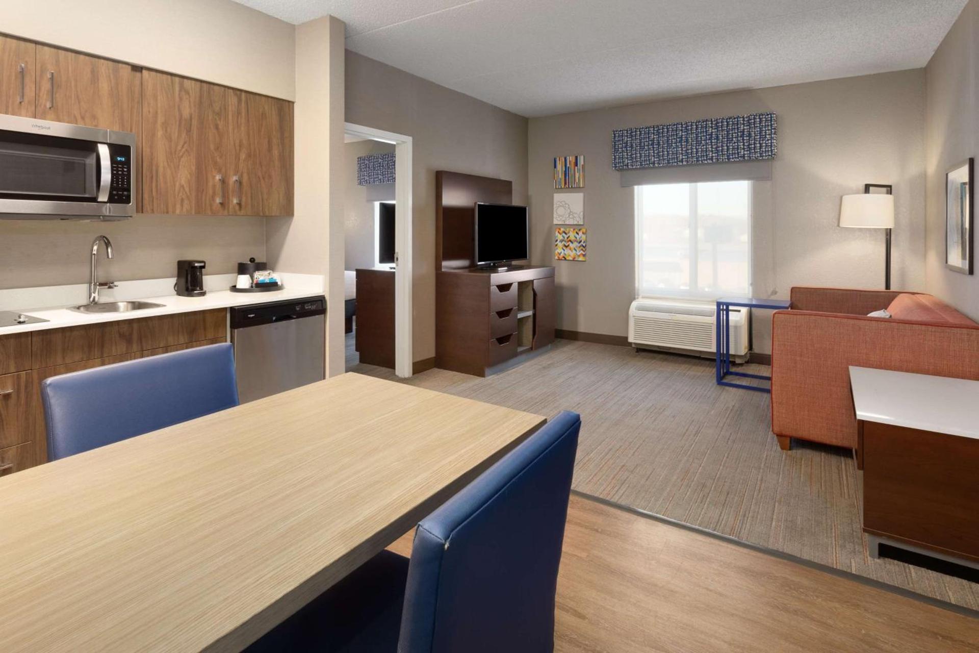 Hampton Inn & Suites Scottsburg photo 20