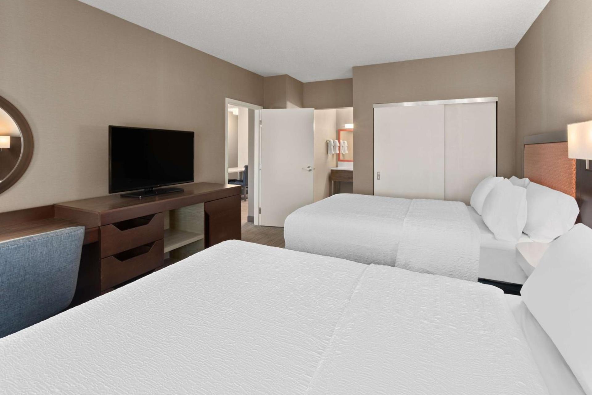 Hampton Inn & Suites Scottsburg photo 24