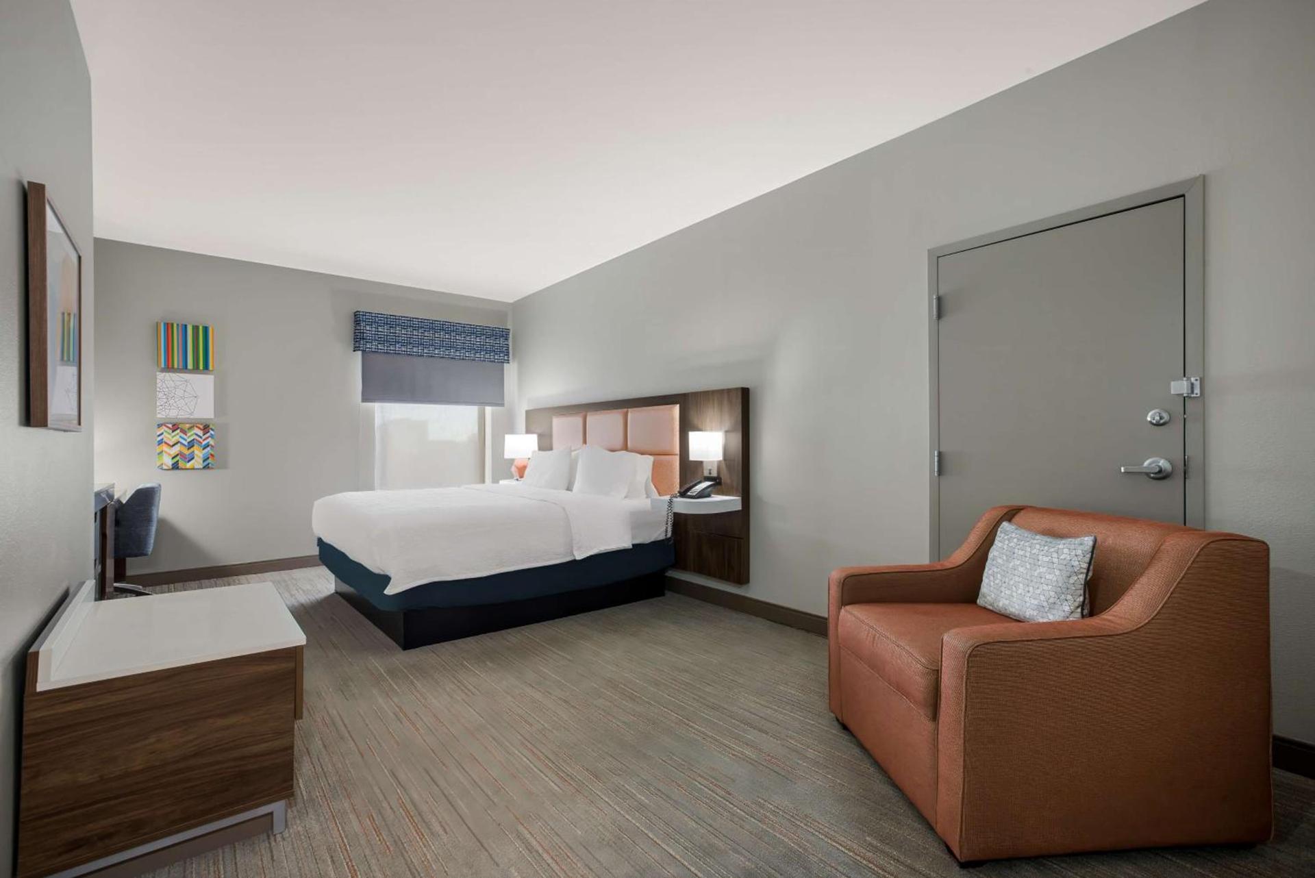 Hampton Inn Linden photo 19