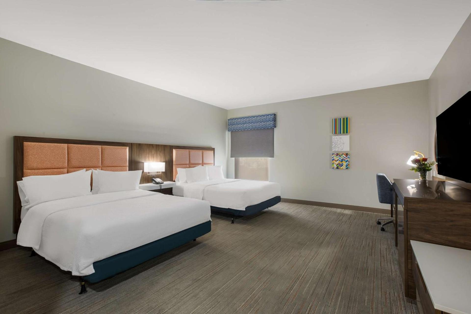 Hampton Inn Linden photo 27