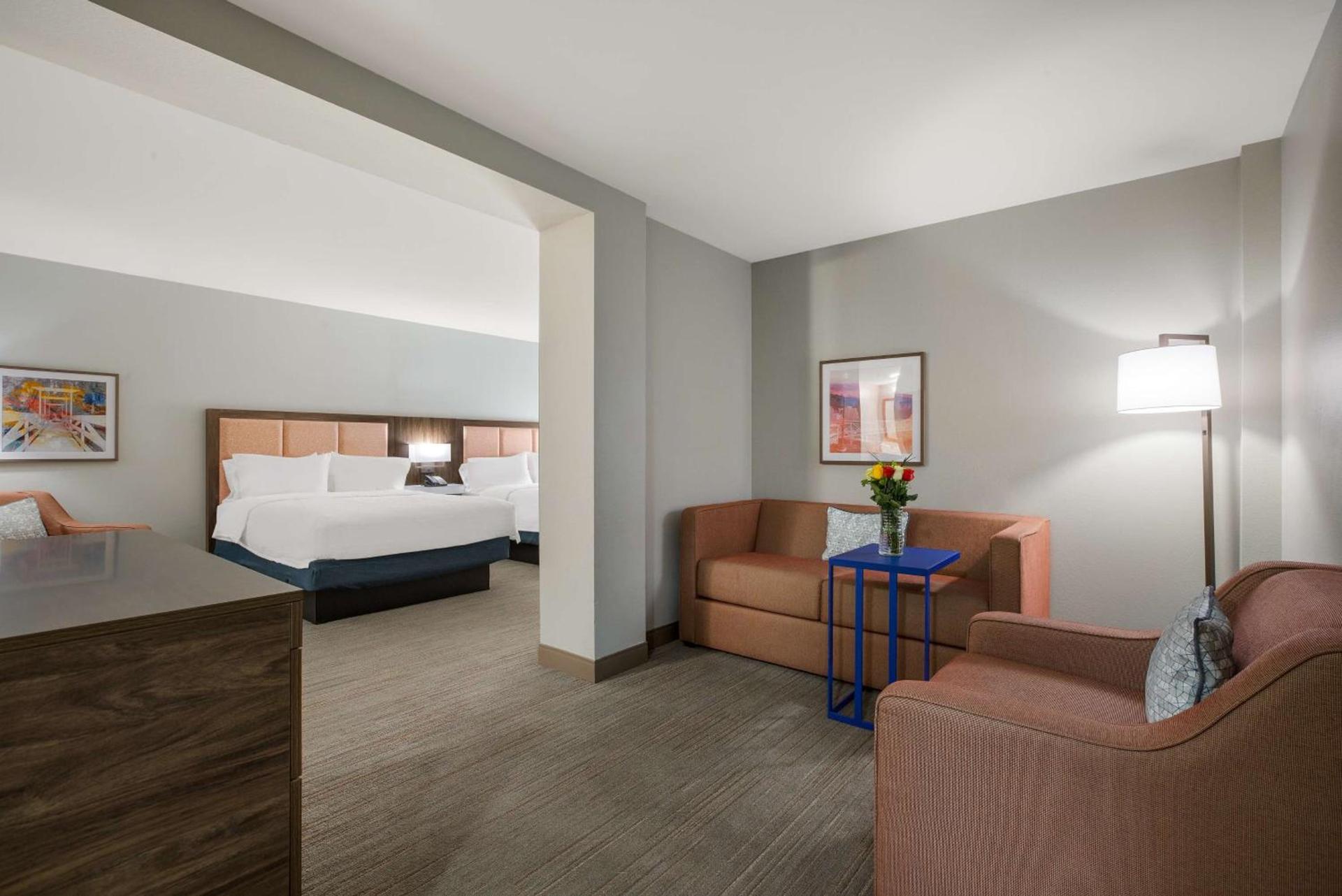 Hampton Inn Linden photo 30