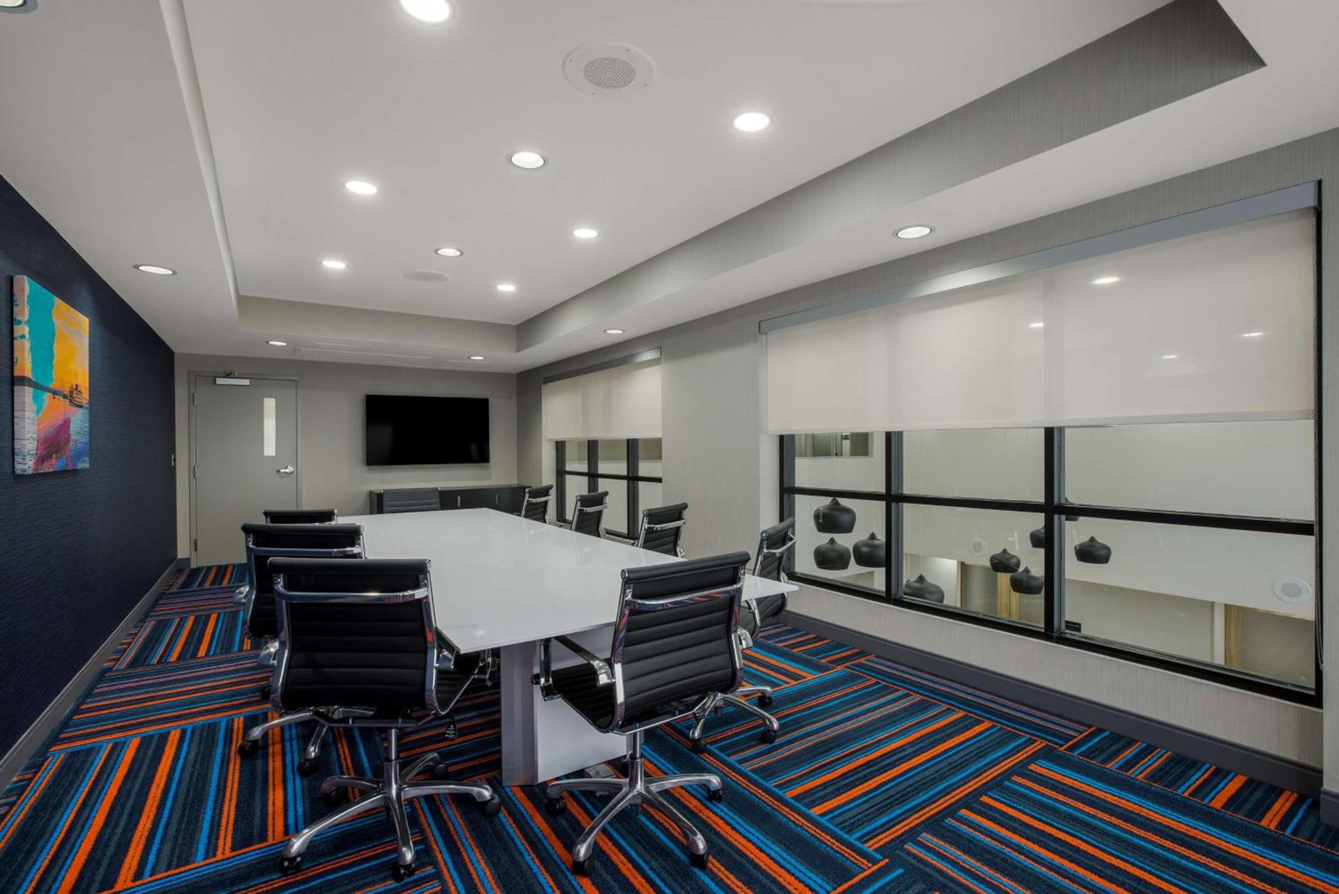 Hampton Inn Linden photo 33