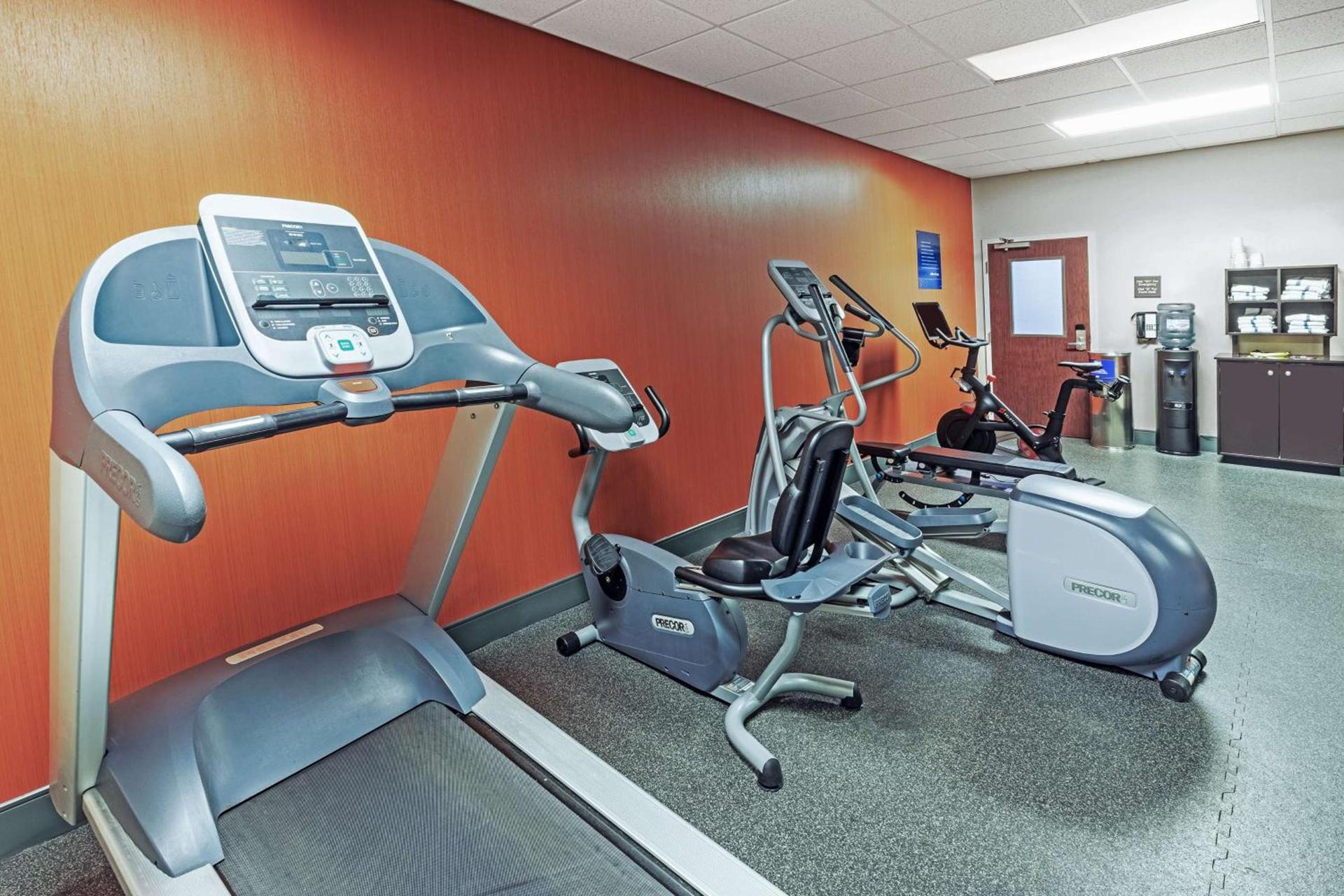 Hampton Inn Miami, Oklahoma photo 16
