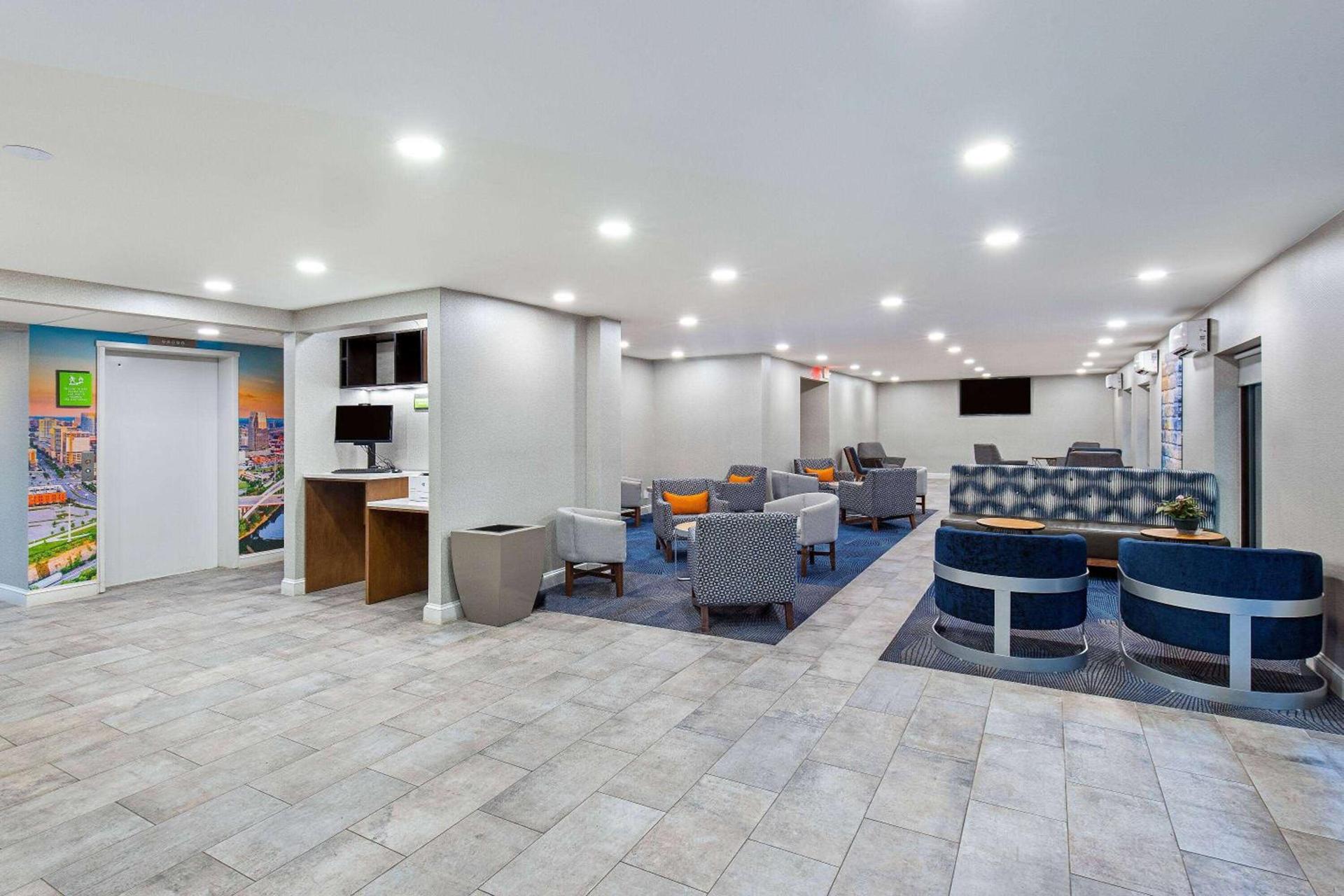 La Quinta by Wyndham Nashville Airport photo 5