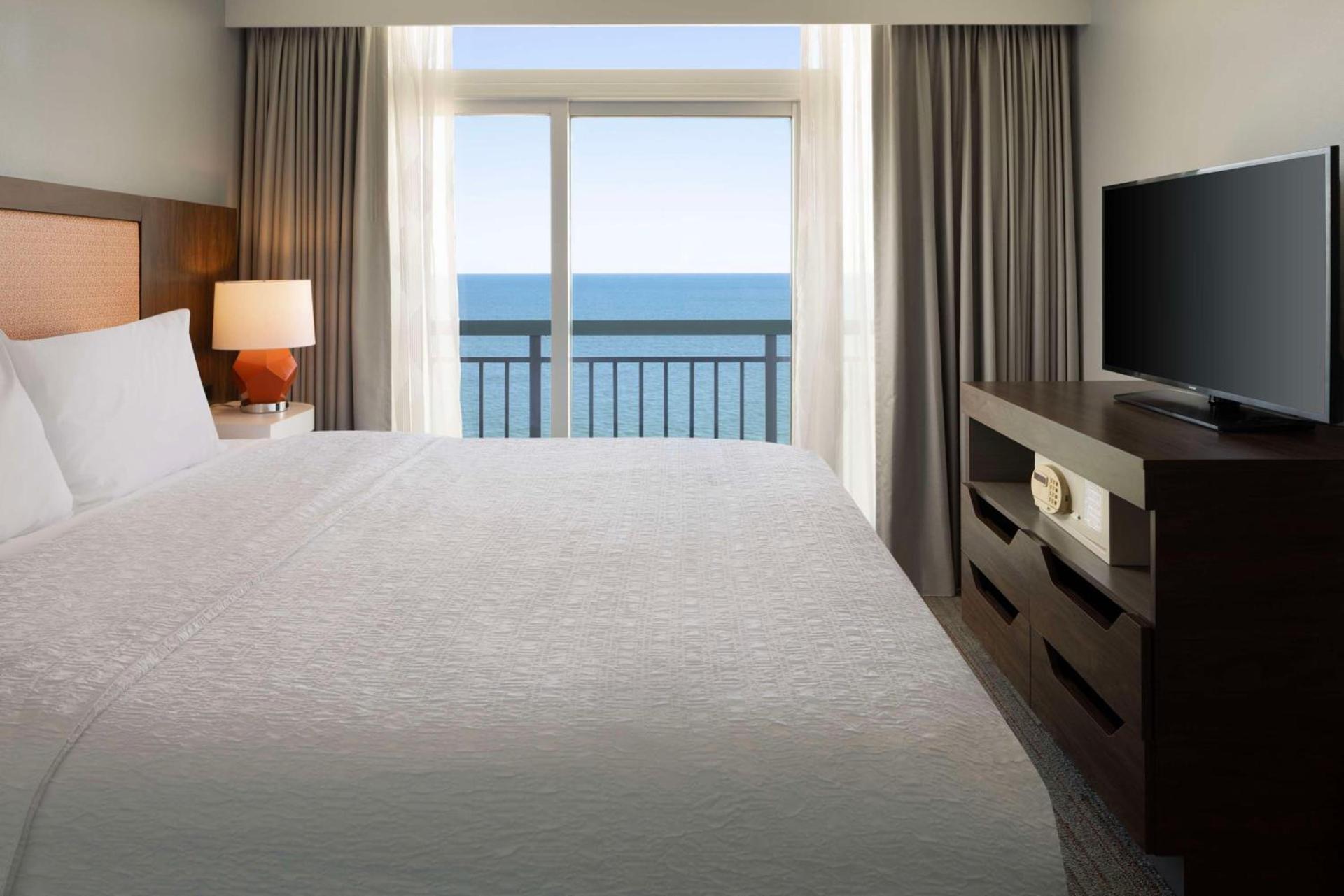 Hampton Inn & Suites Myrtle Beach Oceanfront photo 46