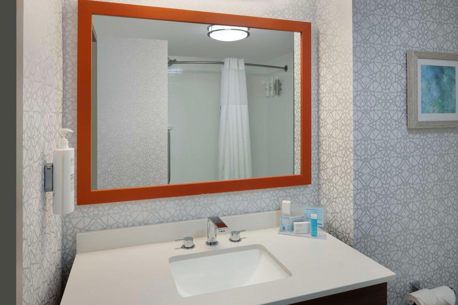 Hampton Inn & Suites Myrtle Beach Oceanfront photo 47