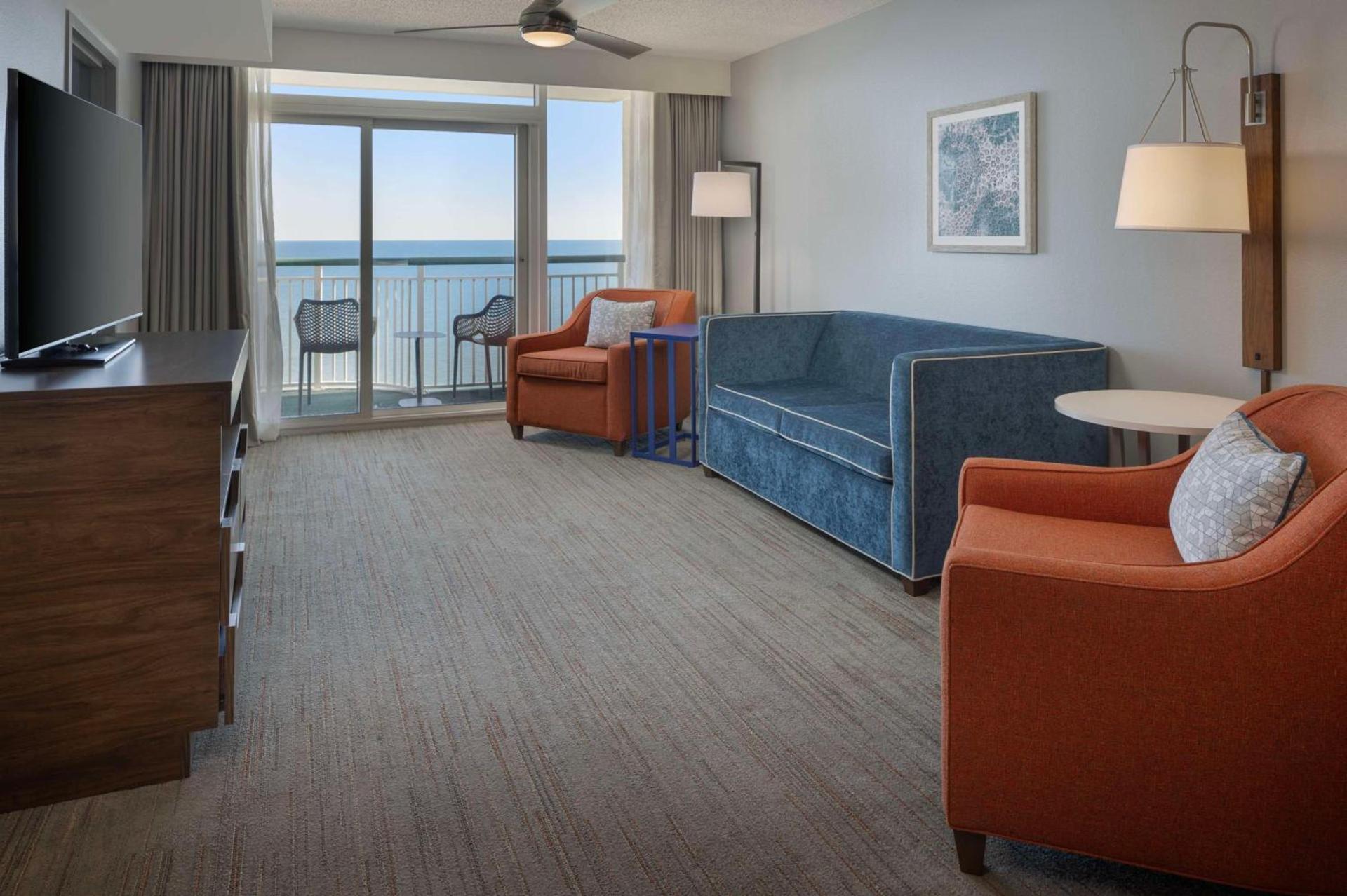 Hampton Inn & Suites Myrtle Beach Oceanfront photo 52