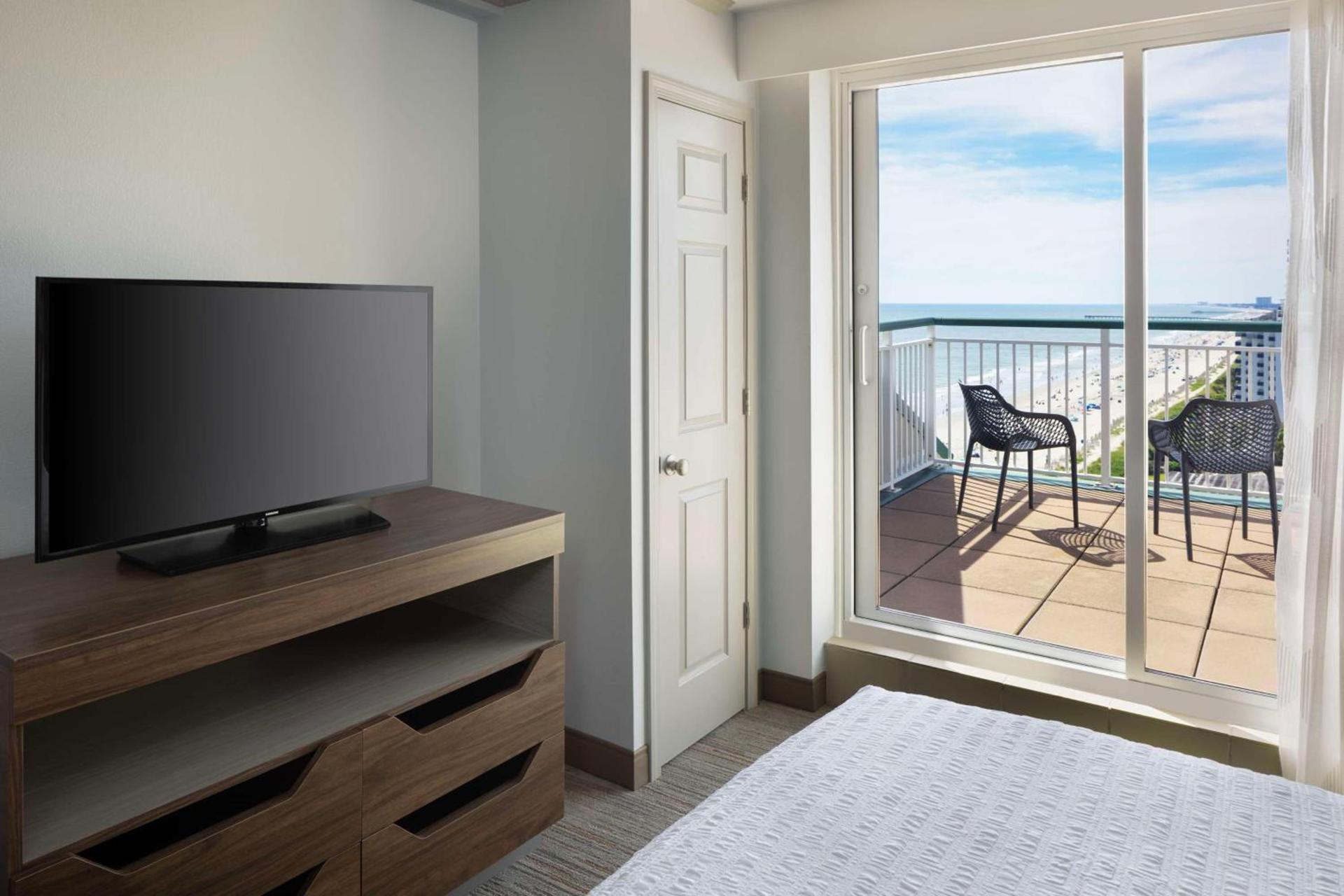 Hampton Inn & Suites Myrtle Beach Oceanfront photo 56