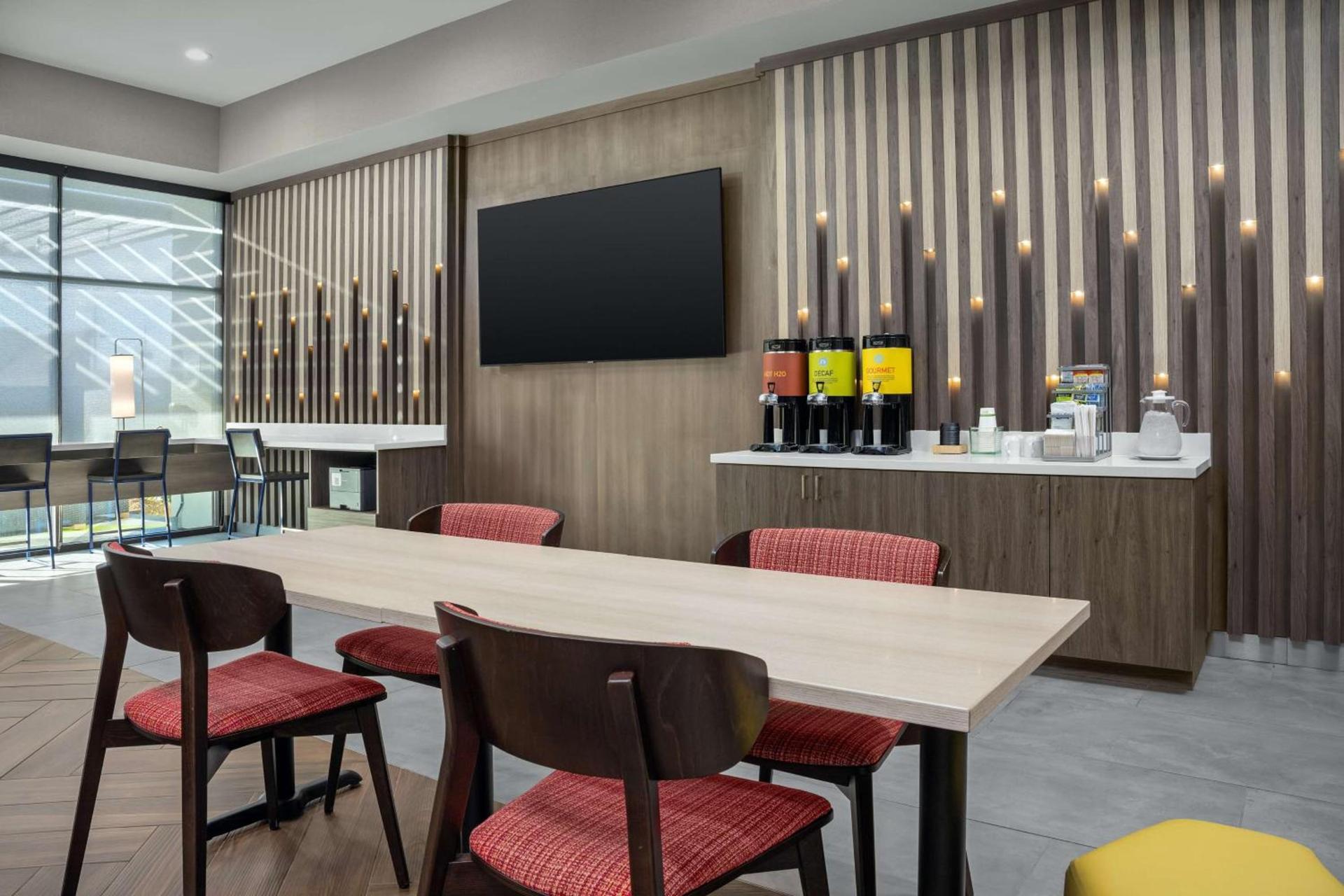 Home2 Suites By Hilton Cullman photo 4