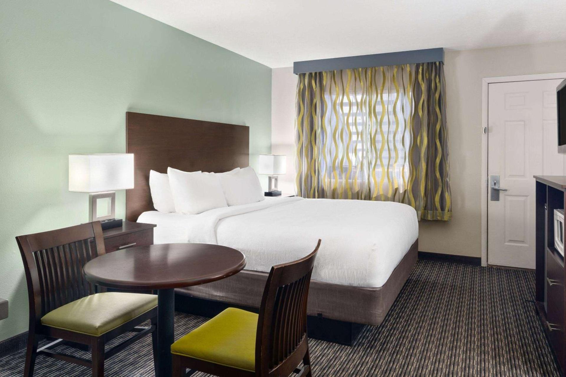 Wingate by Wyndham Cedar City photo 20