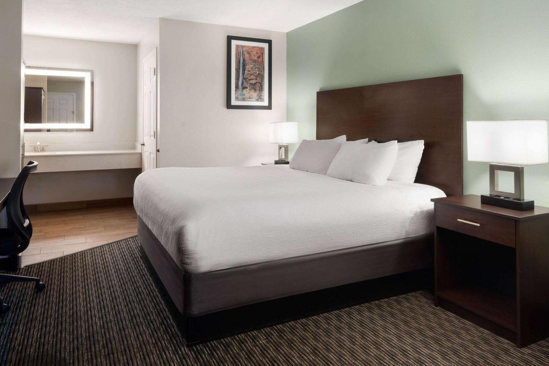Wingate by Wyndham Cedar City photo 22