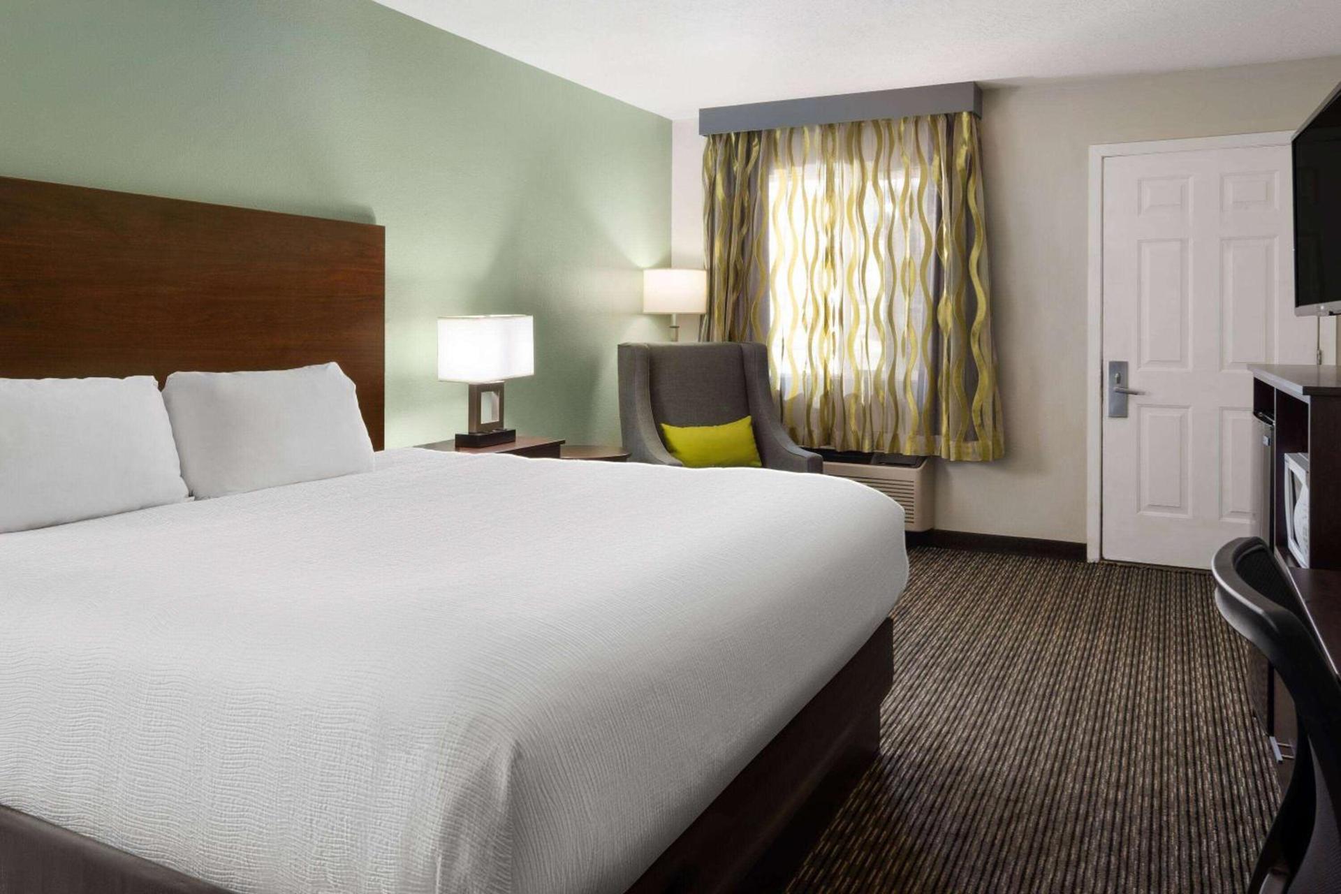 Wingate by Wyndham Cedar City photo 31