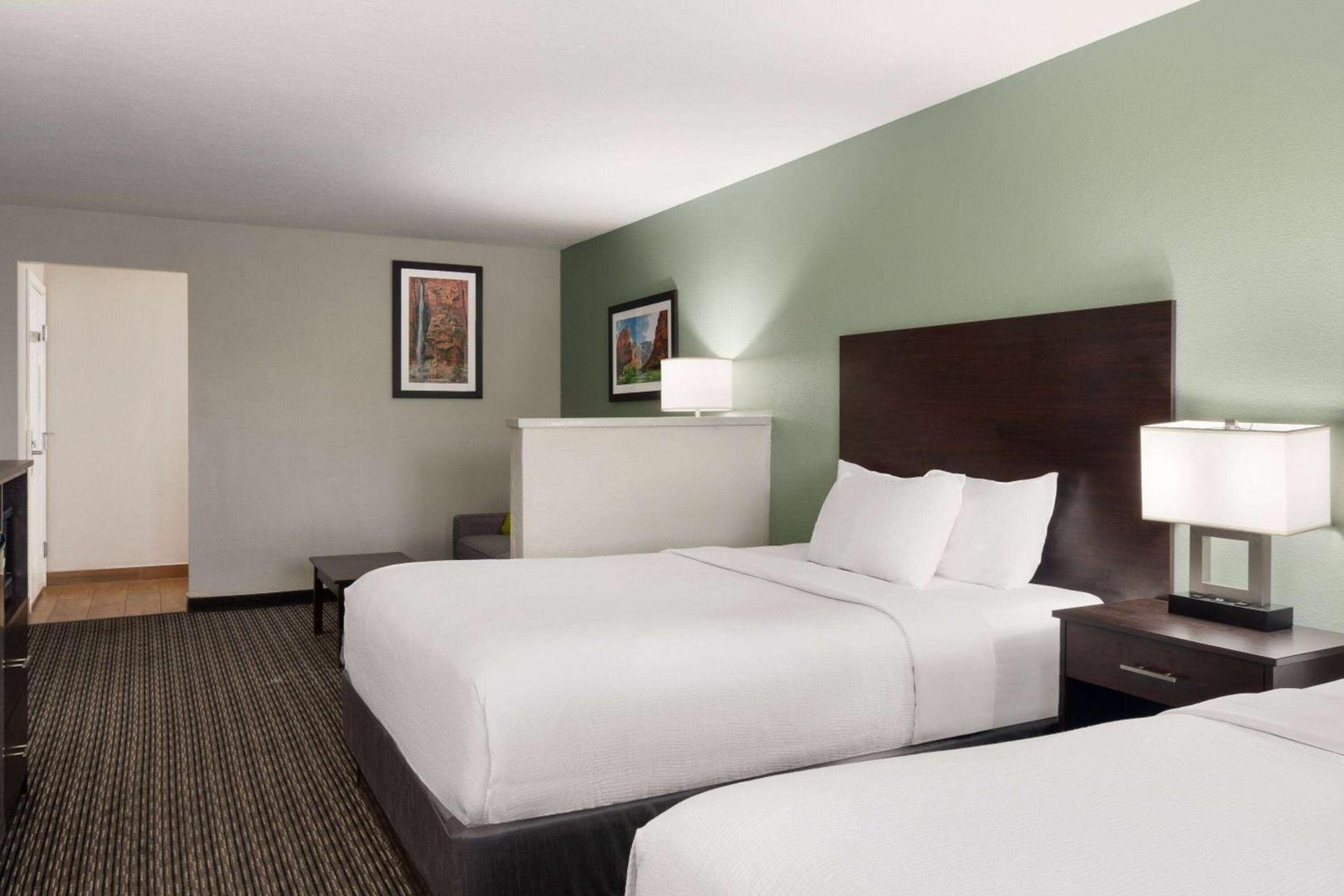 Wingate by Wyndham Cedar City photo 45