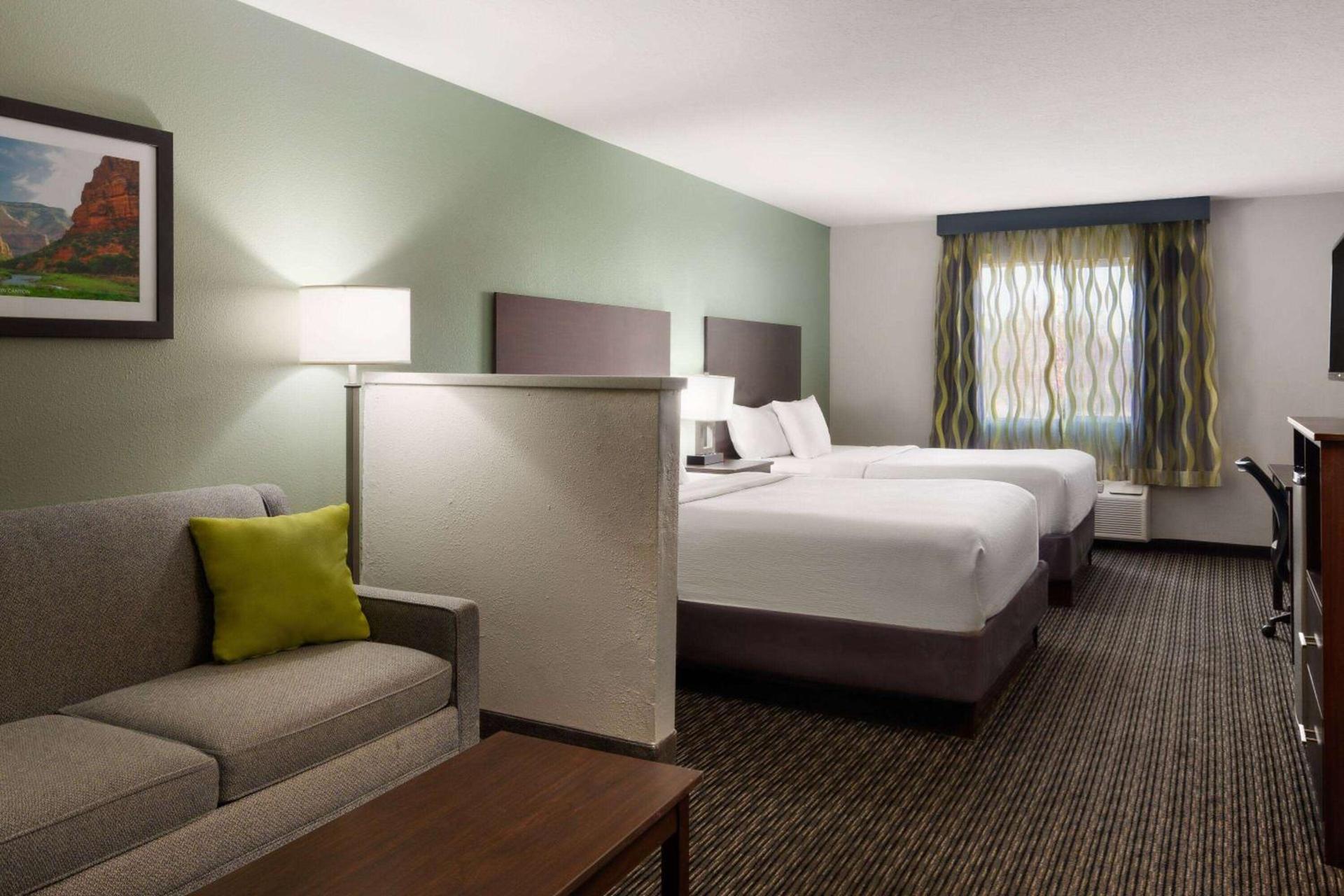 Wingate by Wyndham Cedar City photo 11