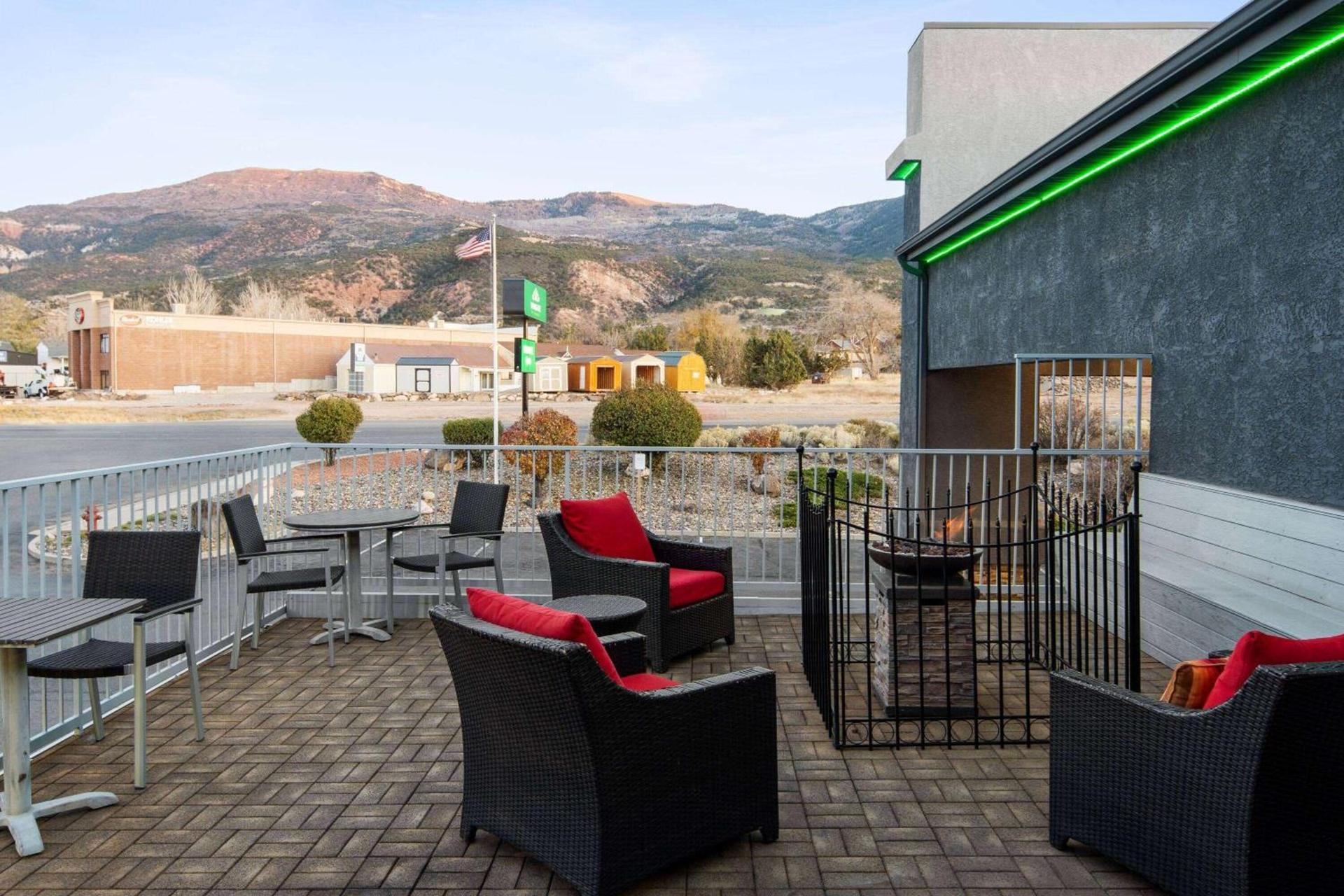 Wingate by Wyndham Cedar City photo 15