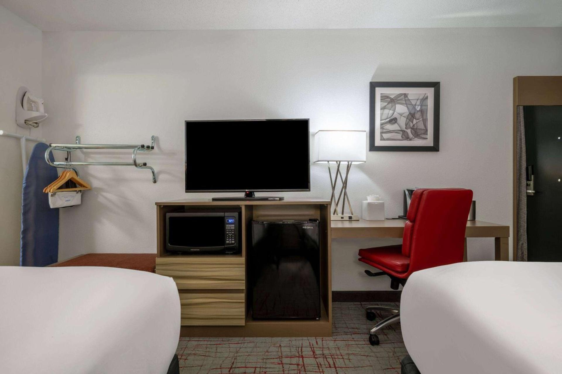 Wyndham Garden Columbia-Ft Jackson photo 16