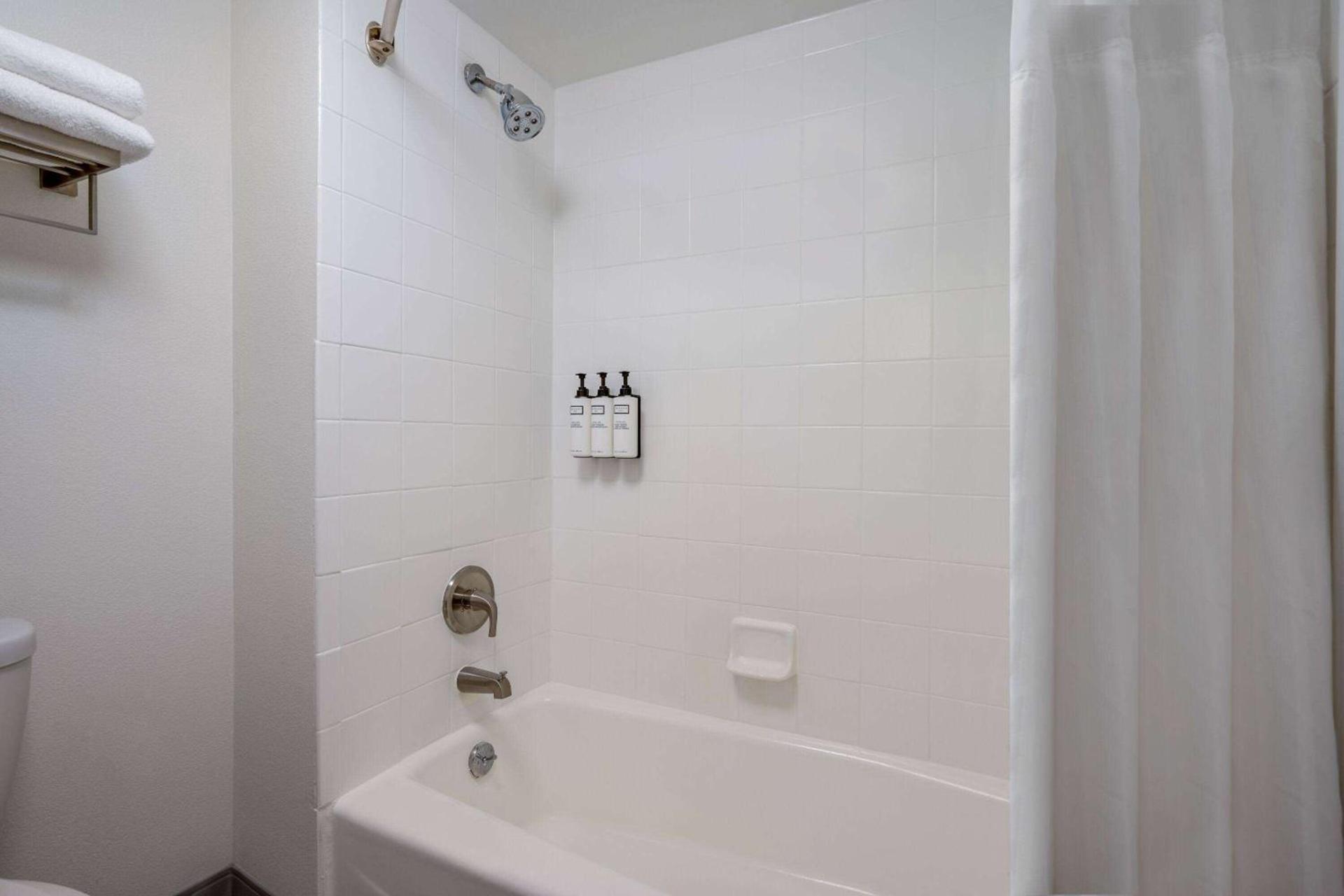Wyndham Garden Columbia-Ft Jackson photo 19