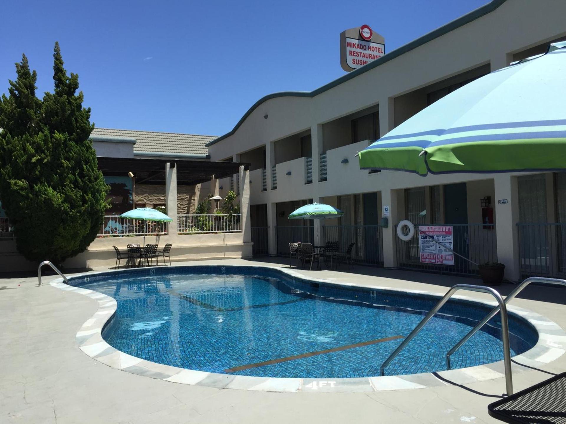 Mikado Hotel - Universal Studios-Burbank photo 2