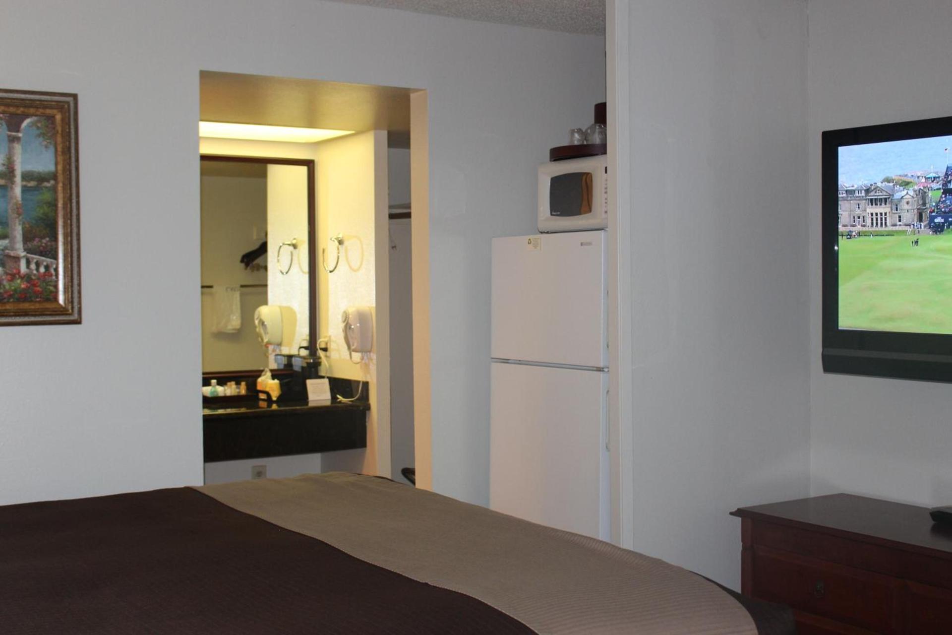 O'Cairns Inn and Suites photo 45