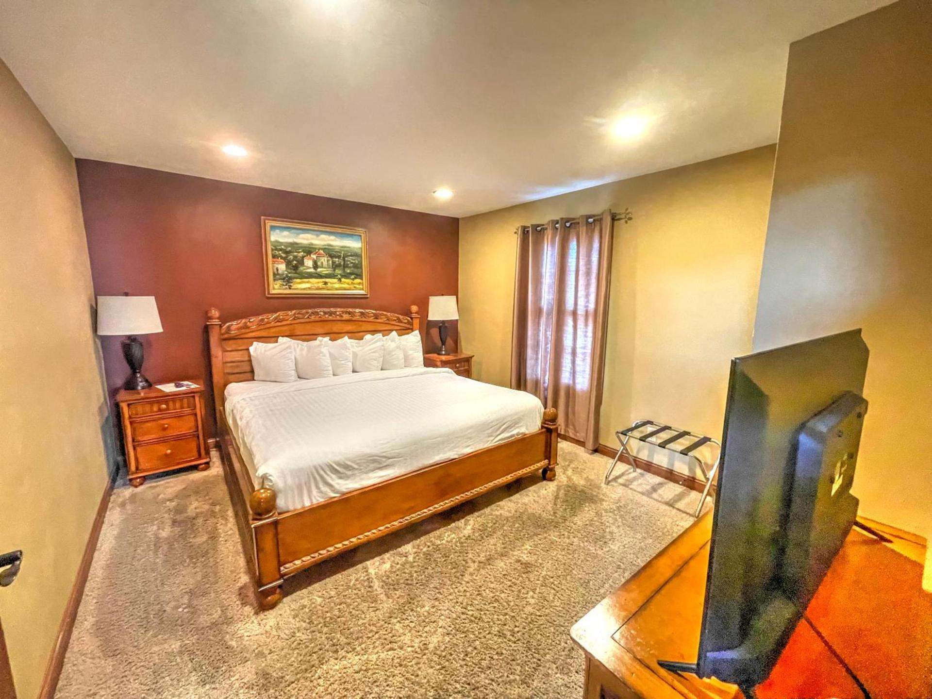 Premier Cottages by Amish Country Lodging photo 6