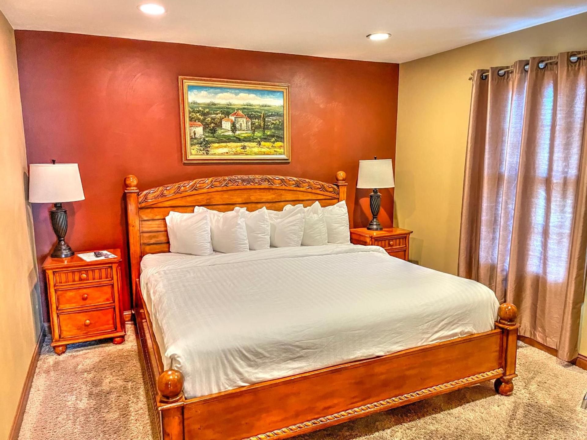 Premier Cottages by Amish Country Lodging photo 11