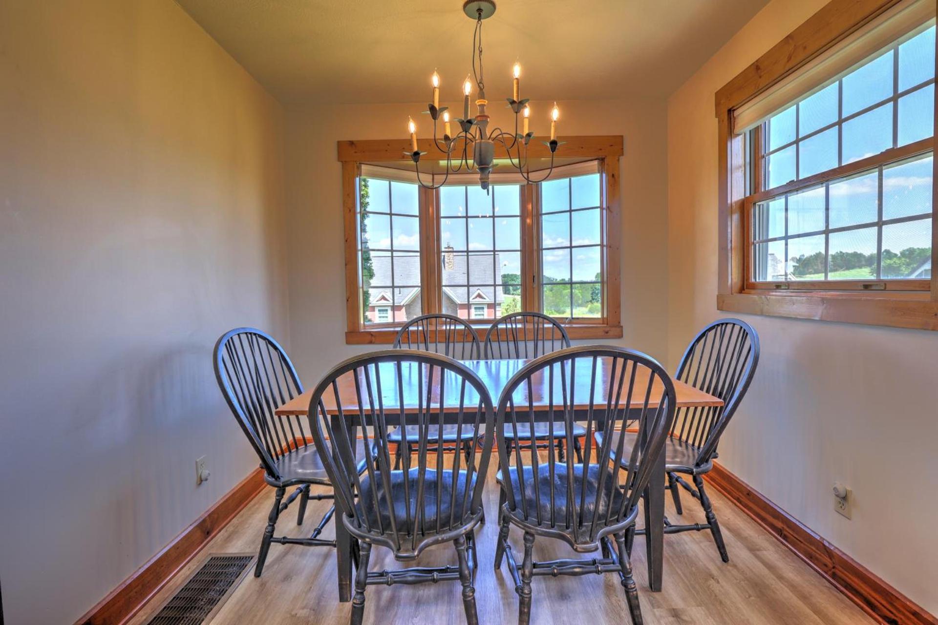 Premier Cottages by Amish Country Lodging photo 53