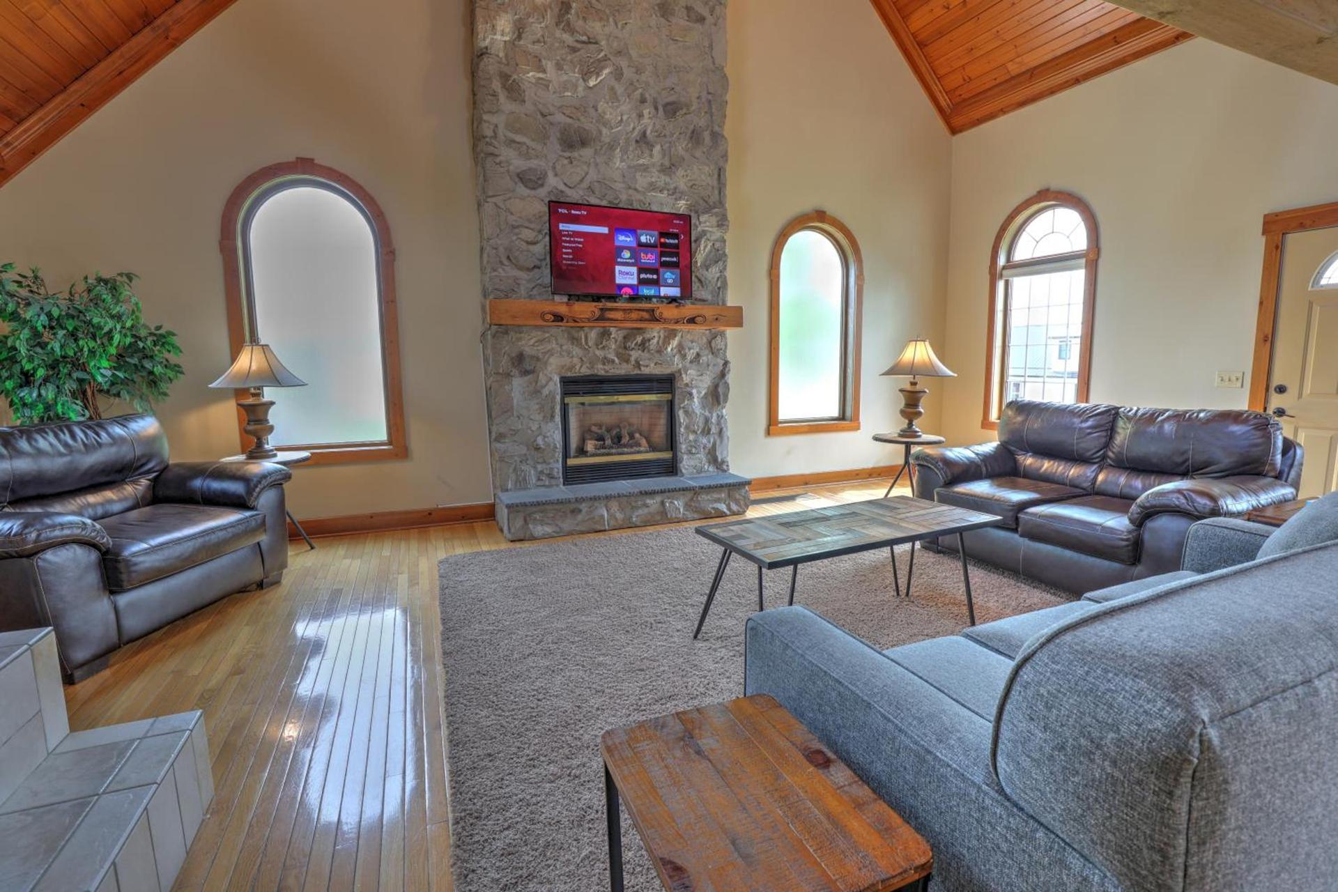 Premier Cottages by Amish Country Lodging photo 60
