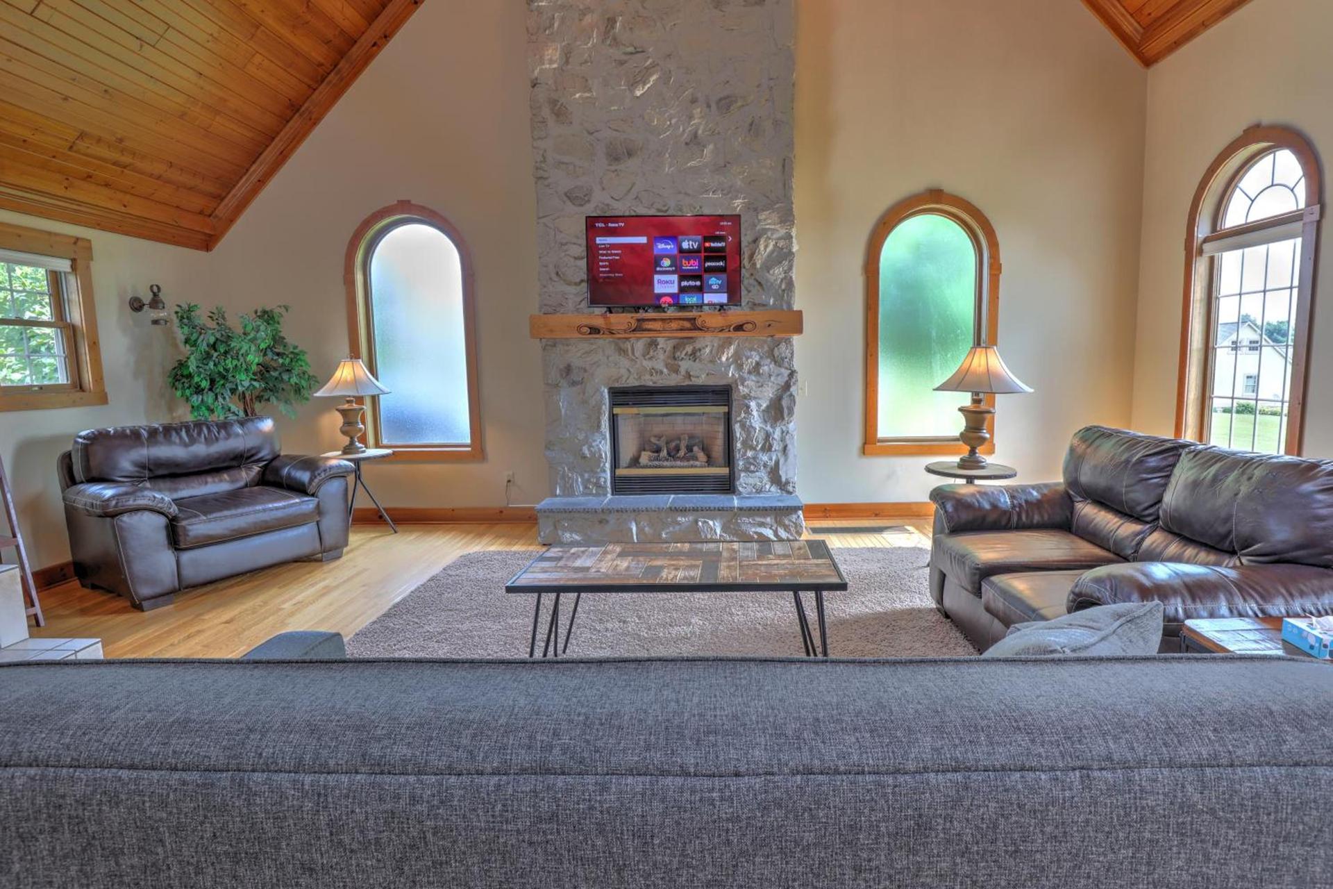 Premier Cottages by Amish Country Lodging photo 67
