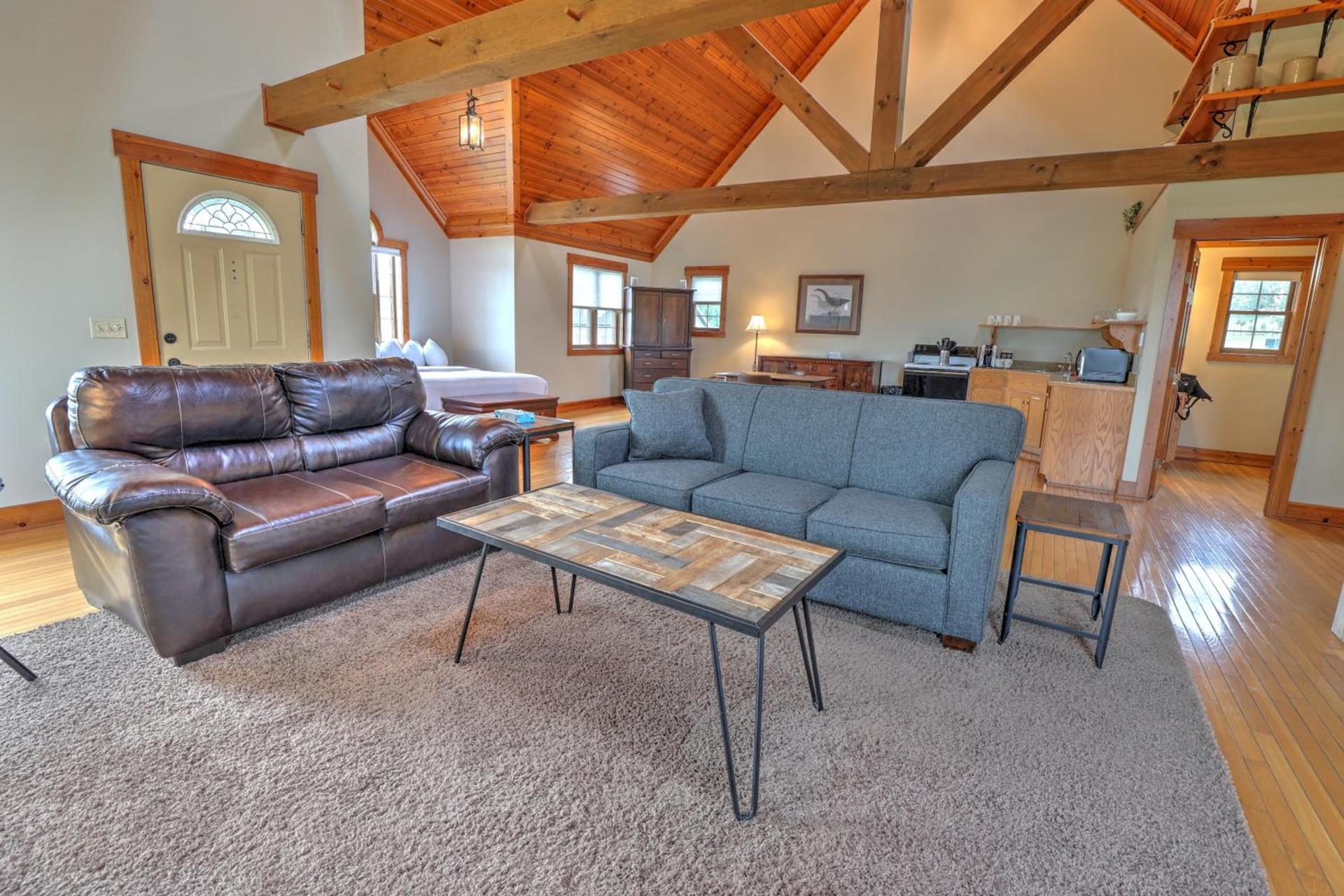 Premier Cottages by Amish Country Lodging photo 70