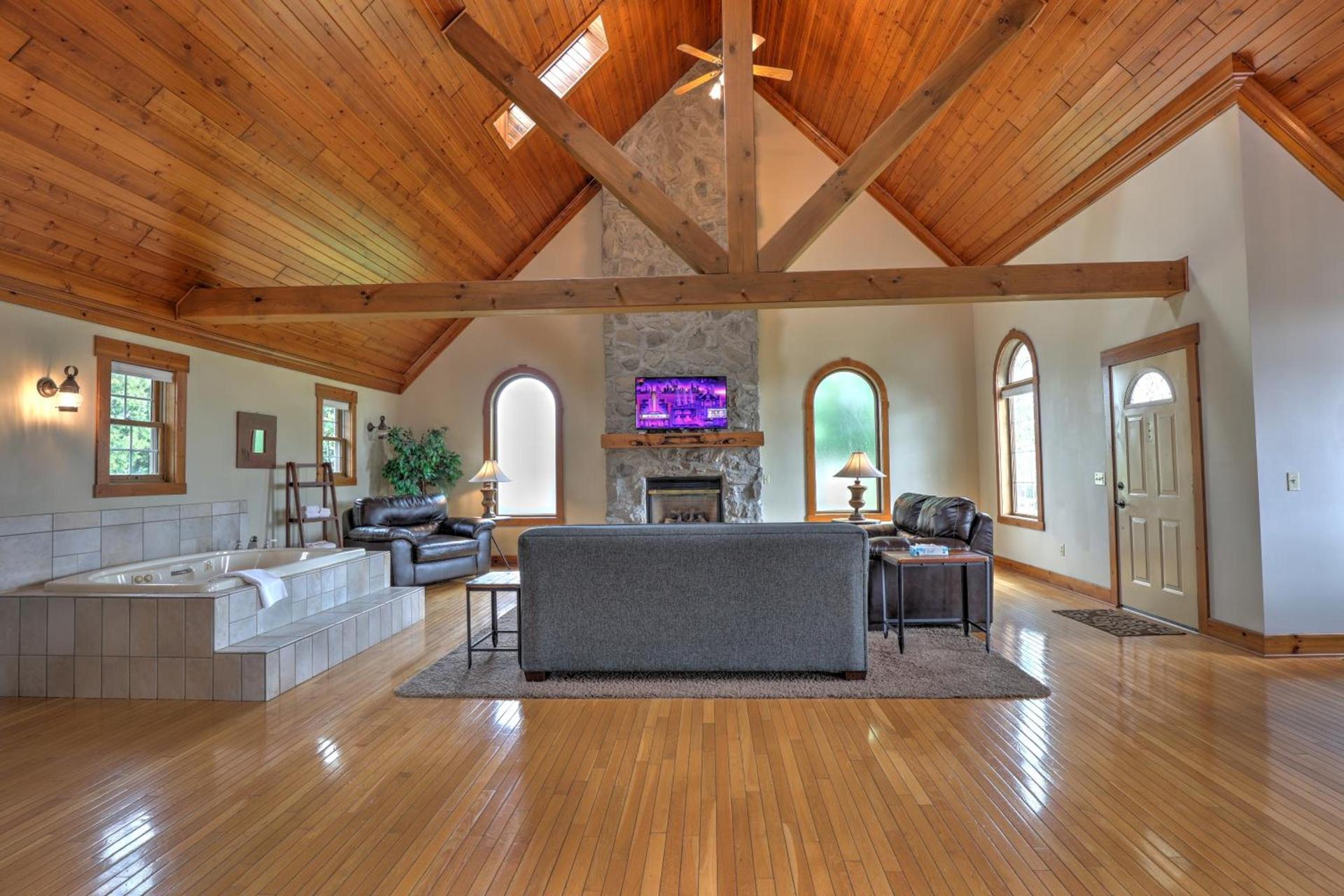 Premier Cottages by Amish Country Lodging photo 74