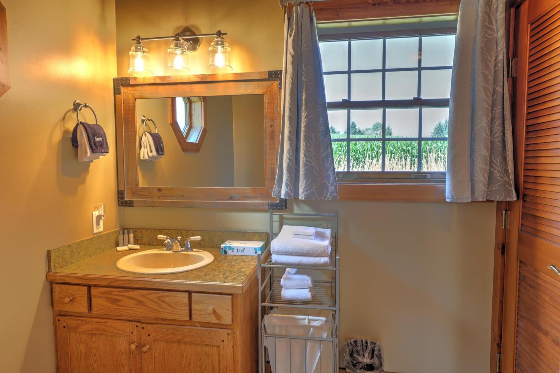 Premier Cottages by Amish Country Lodging photo 76