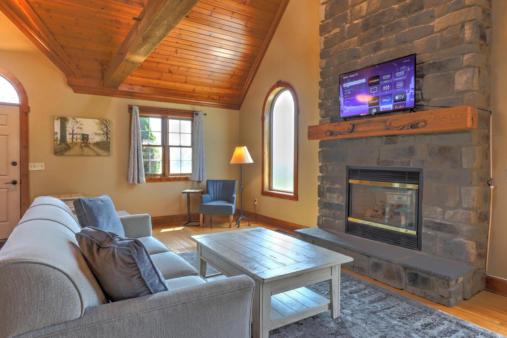 Premier Cottages by Amish Country Lodging photo 75