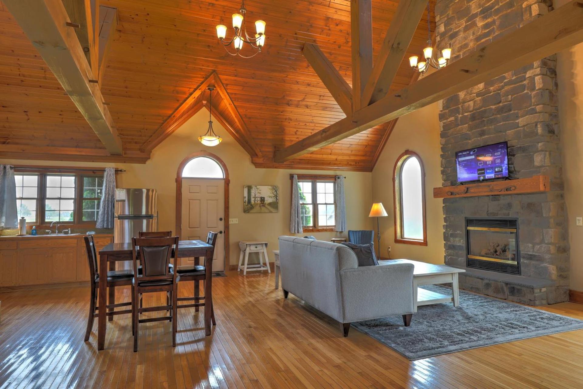 Premier Cottages by Amish Country Lodging photo 82