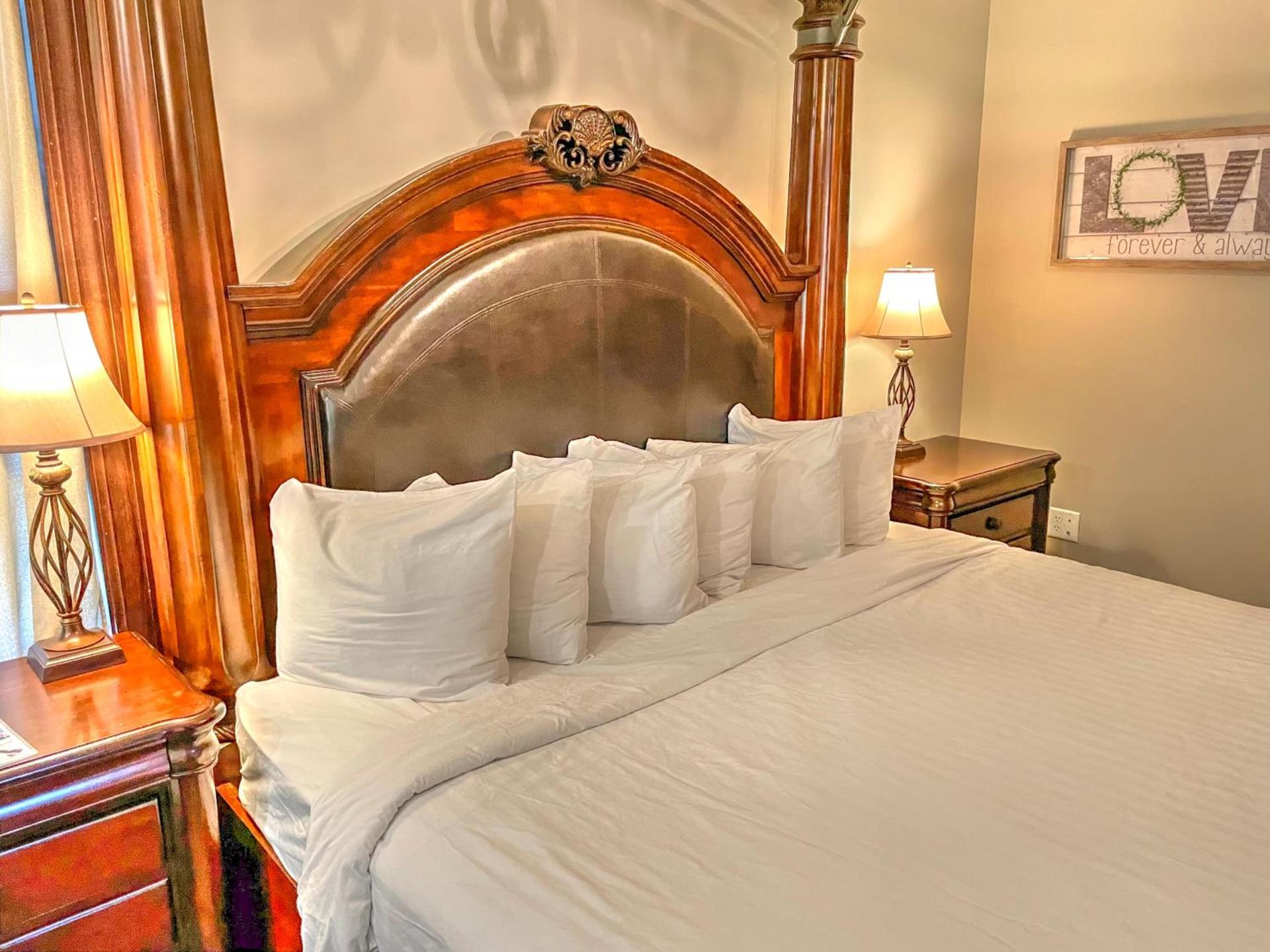 Premier Cottages by Amish Country Lodging photo 94